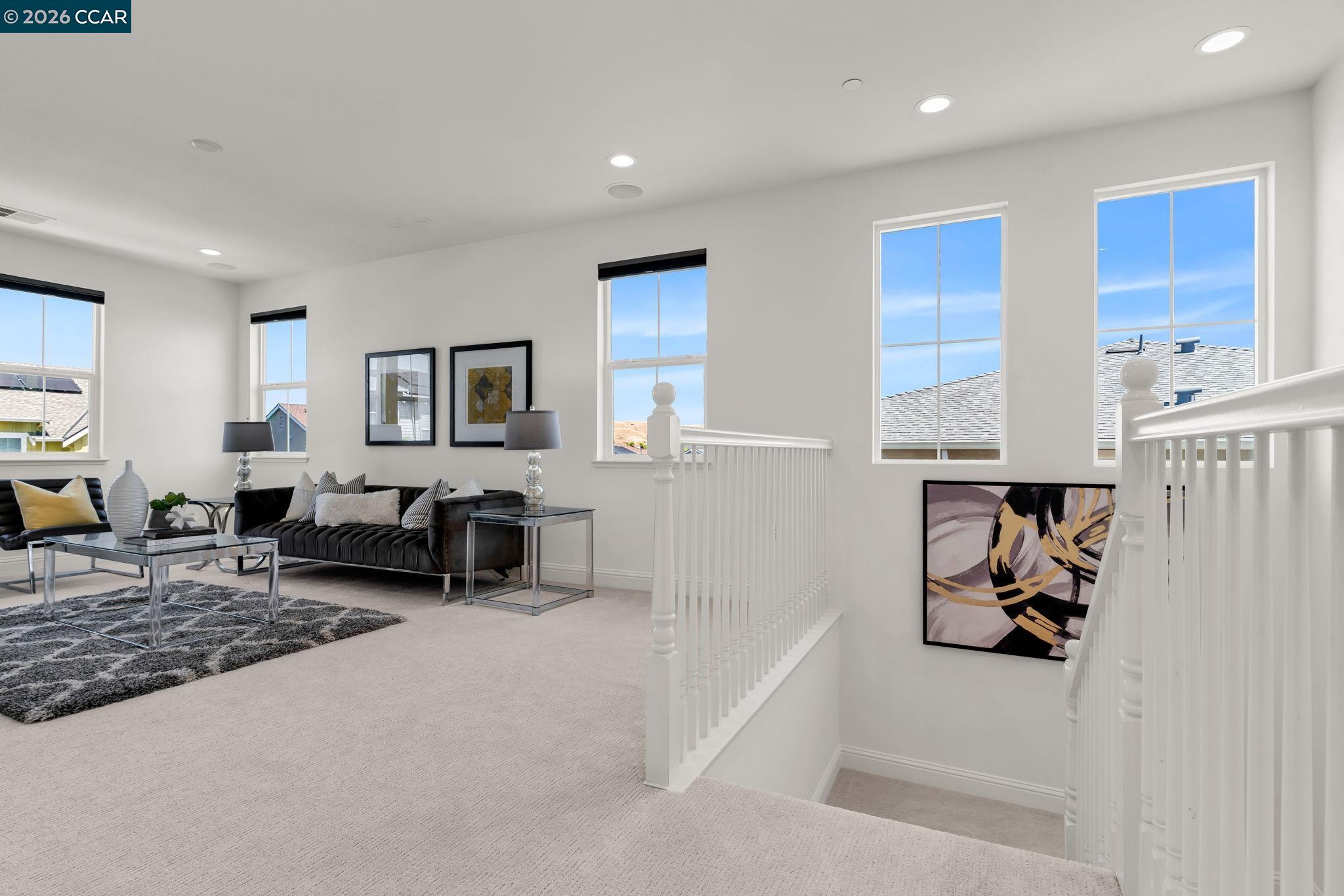 4252 Oak Knoll Dr