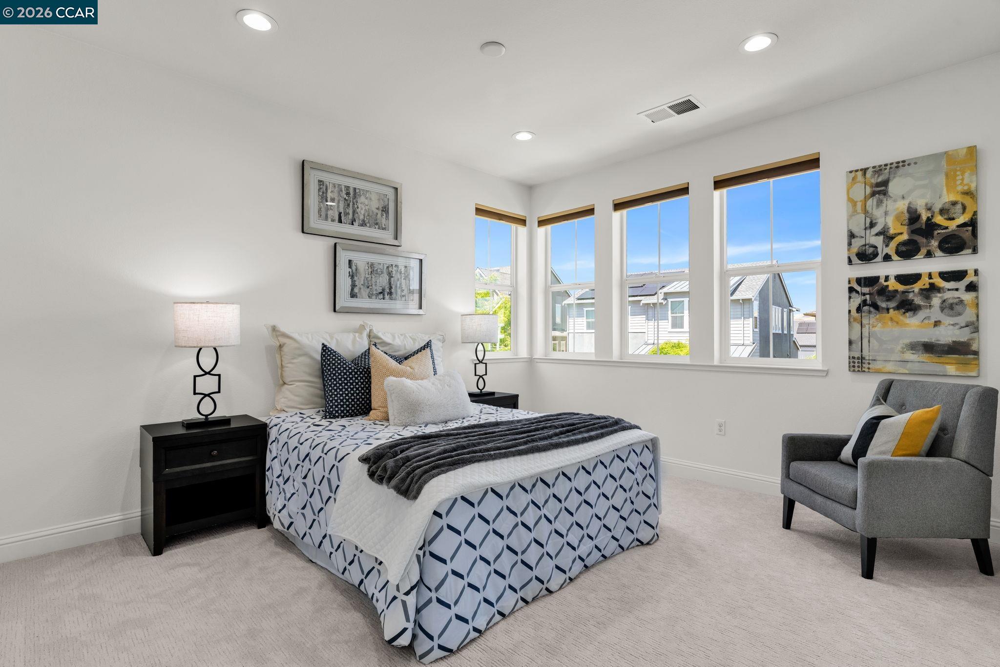 4252 Oak Knoll Dr