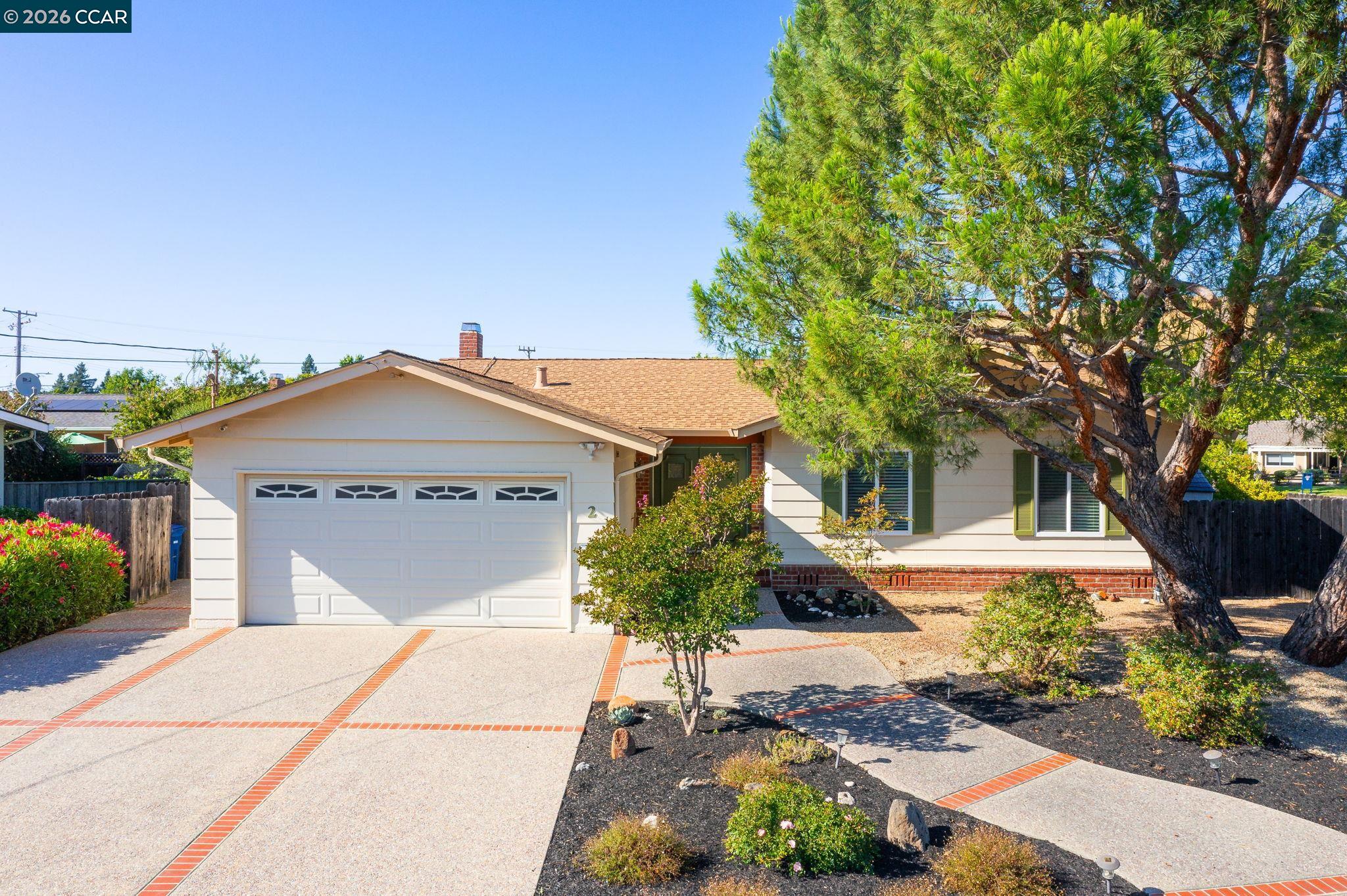 2 Craydon Ct