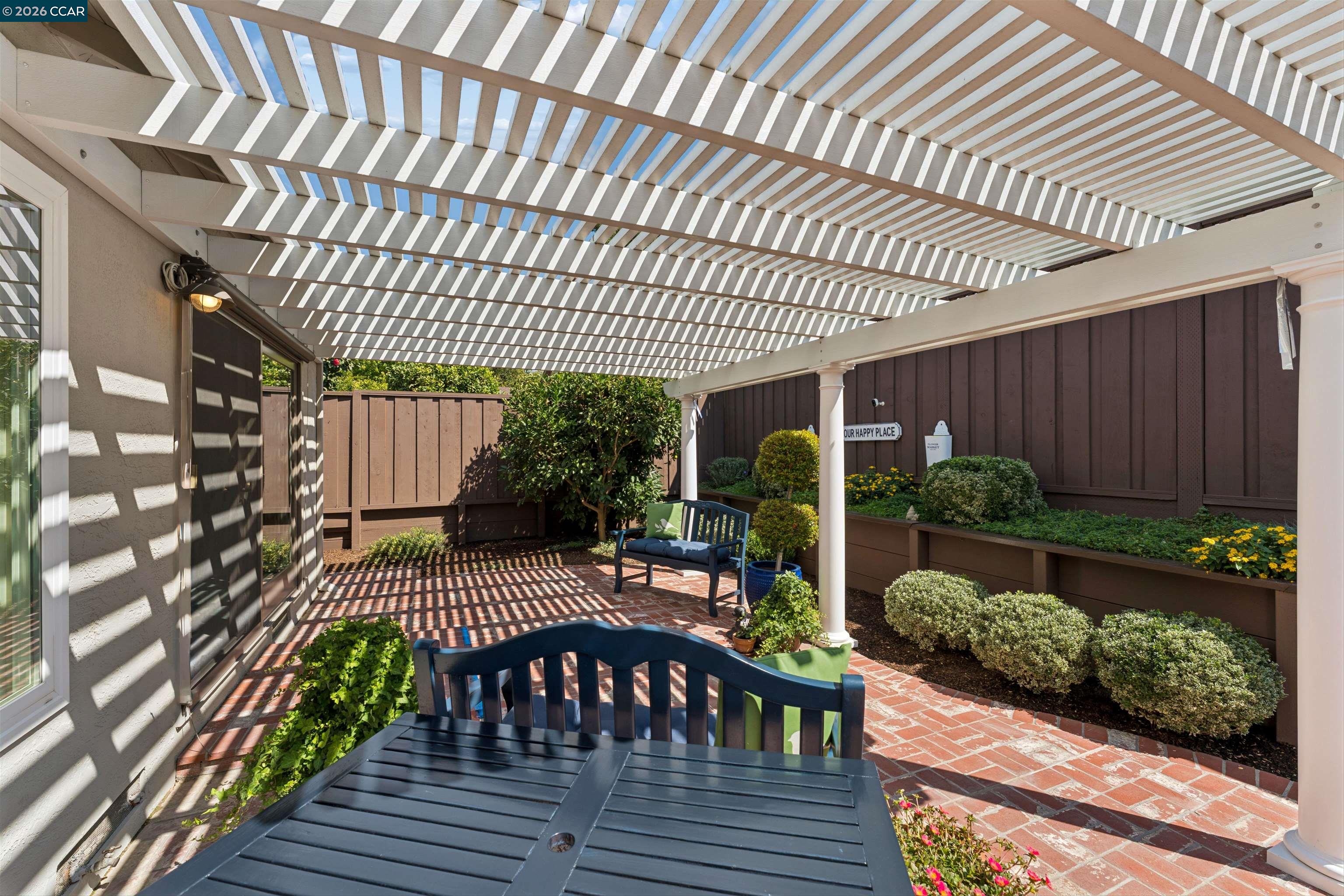 1091 Harvest Cir