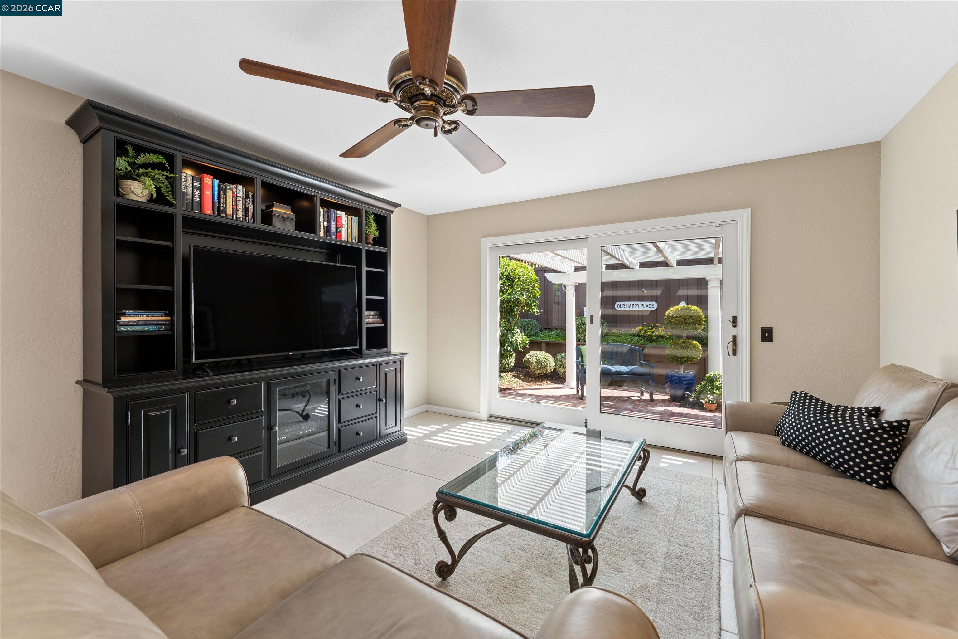 1091 Harvest Cir