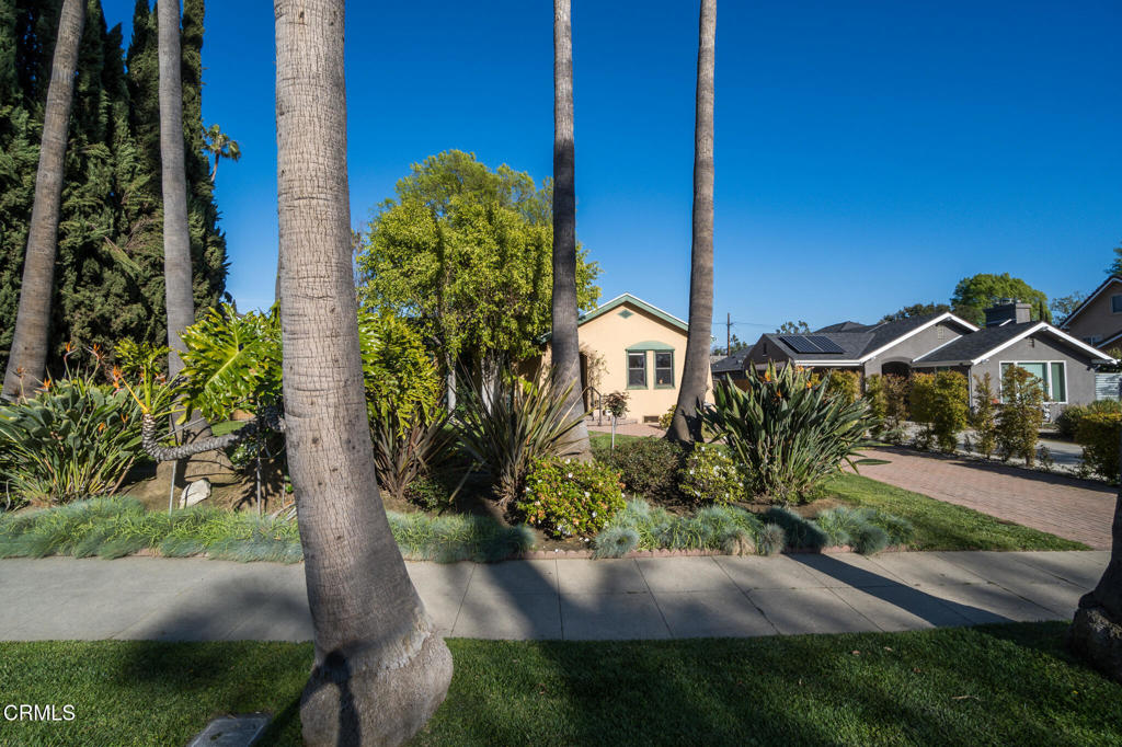 1080 S Los Robles Avenue