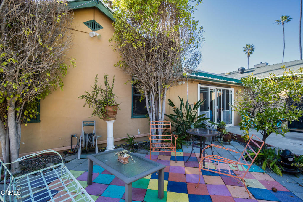 1080 S Los Robles Avenue