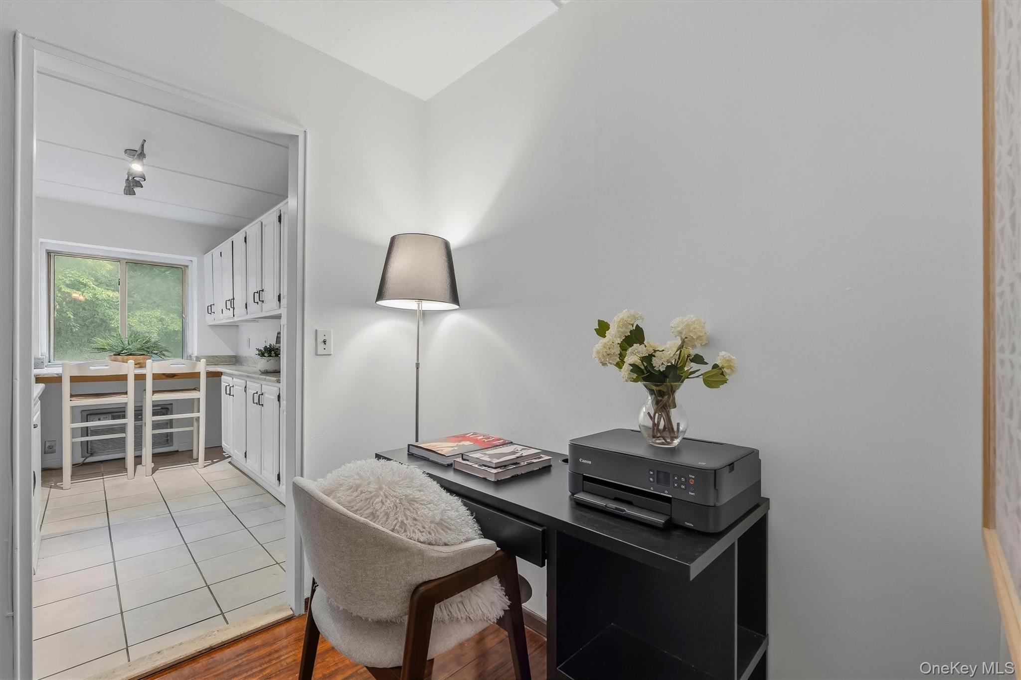 412 Benedict Avenue Unit: 3B