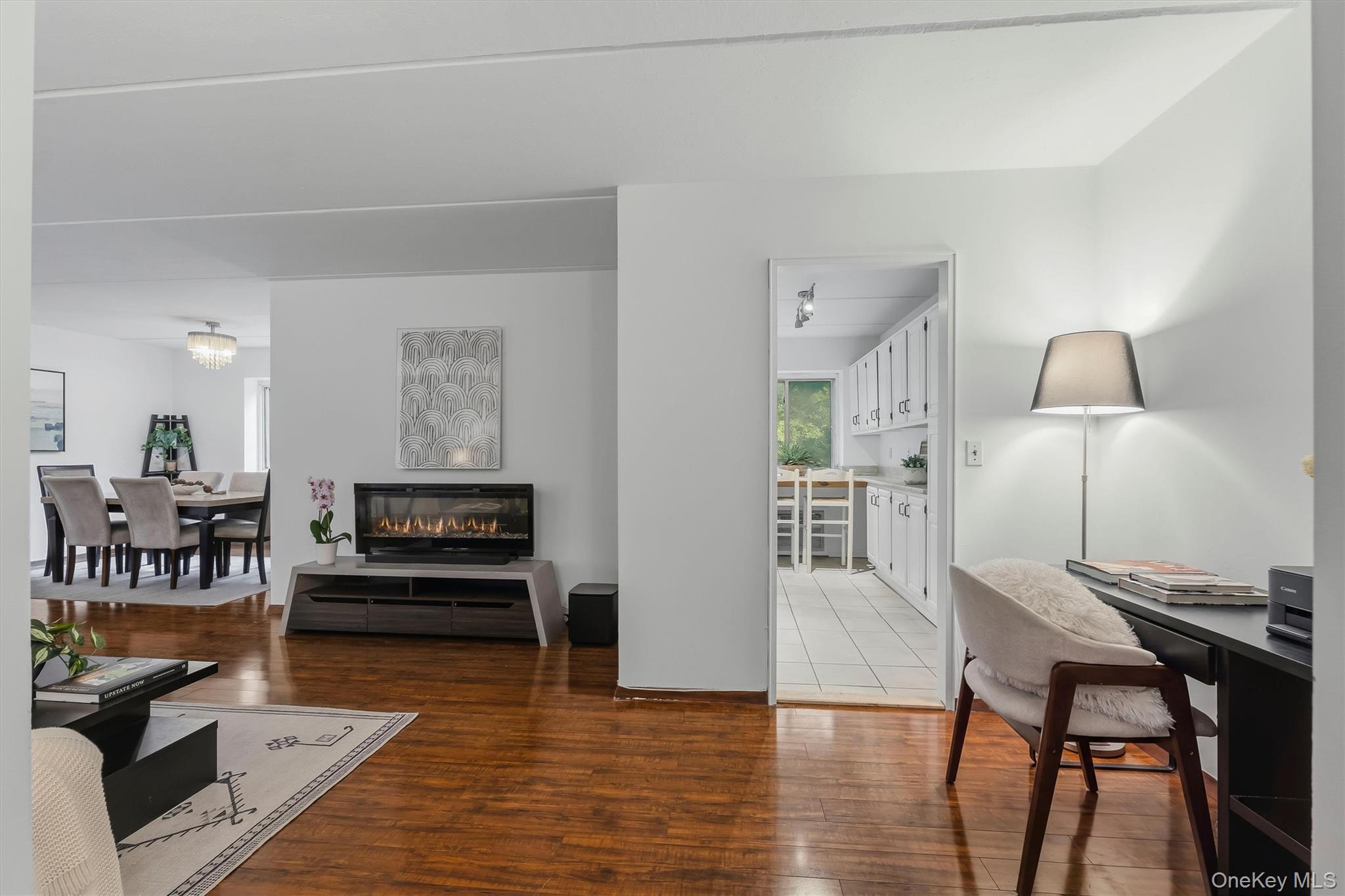 412 Benedict Avenue Unit: 3B
