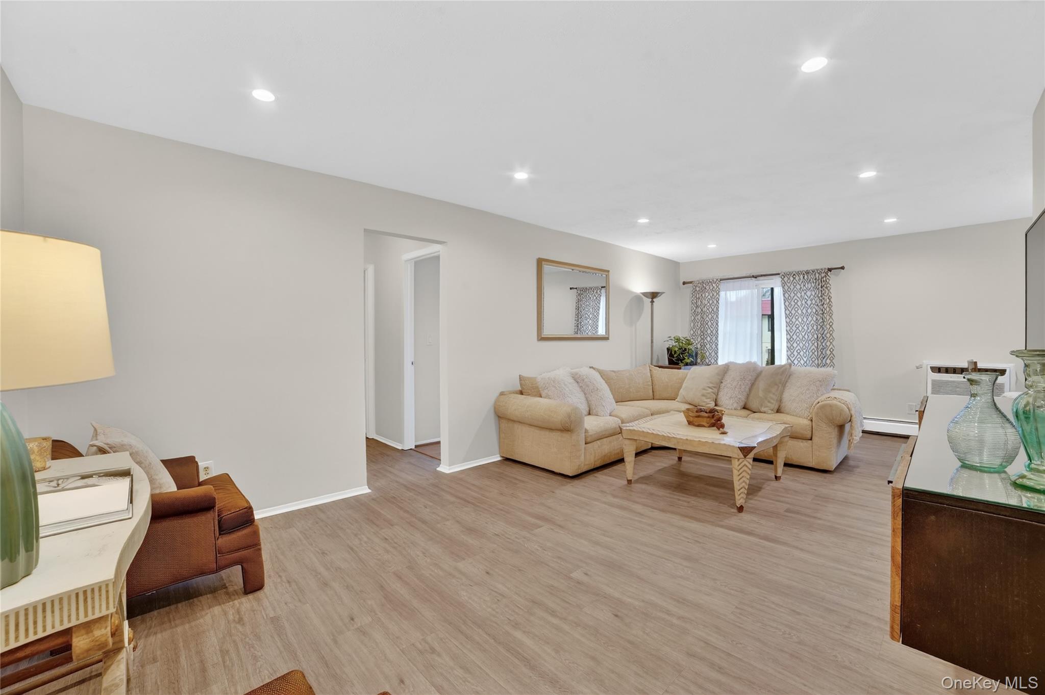 18 Granada Crescent Unit: 14