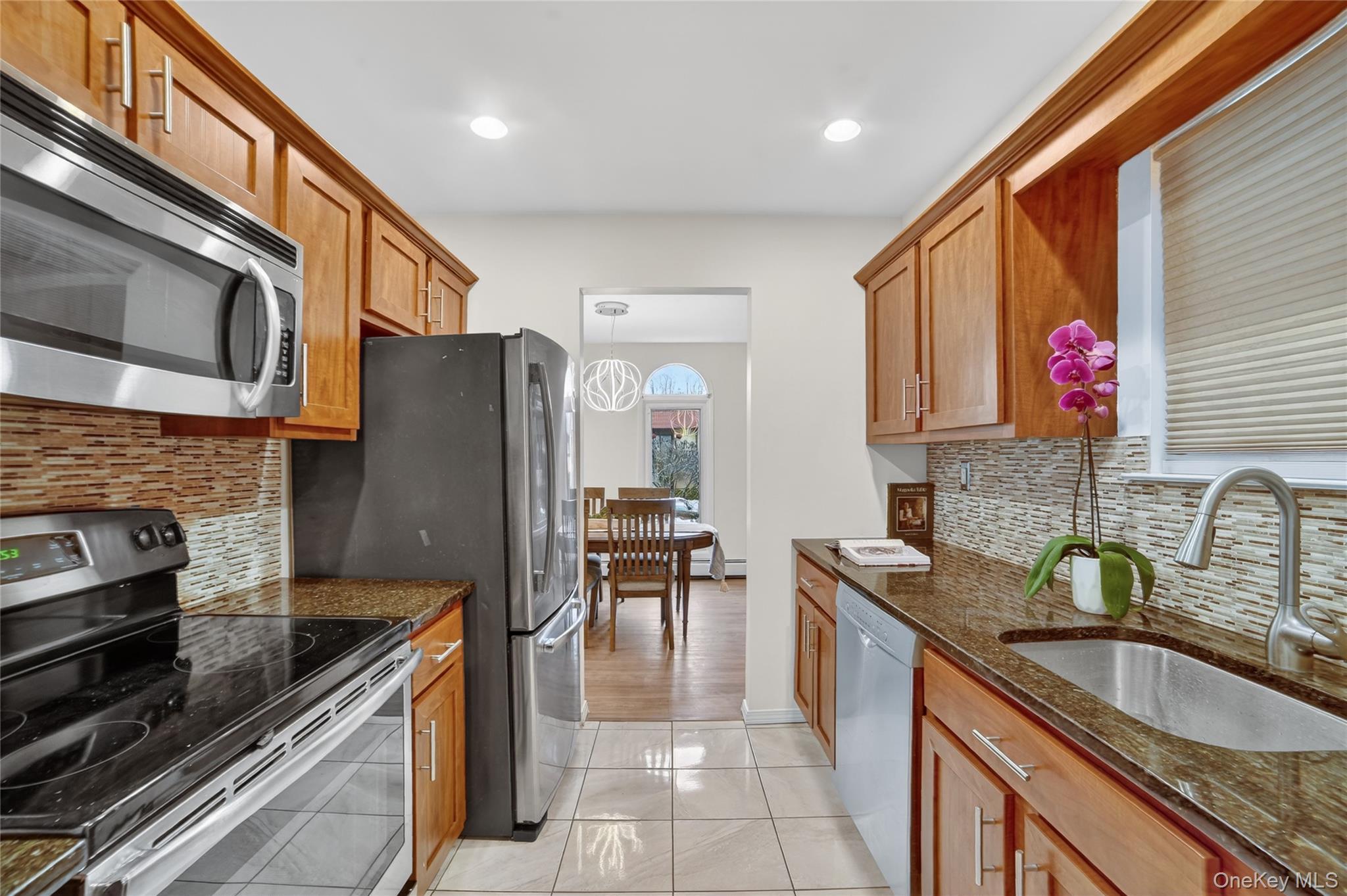 18 Granada Crescent Unit: 14