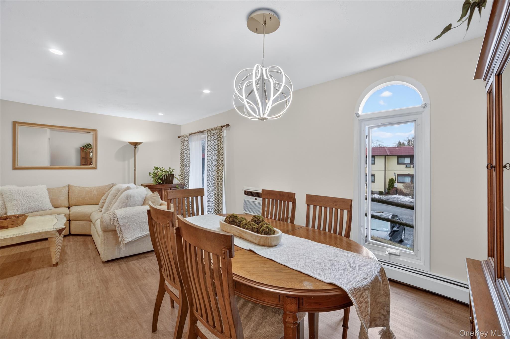 18 Granada Crescent Unit: 14