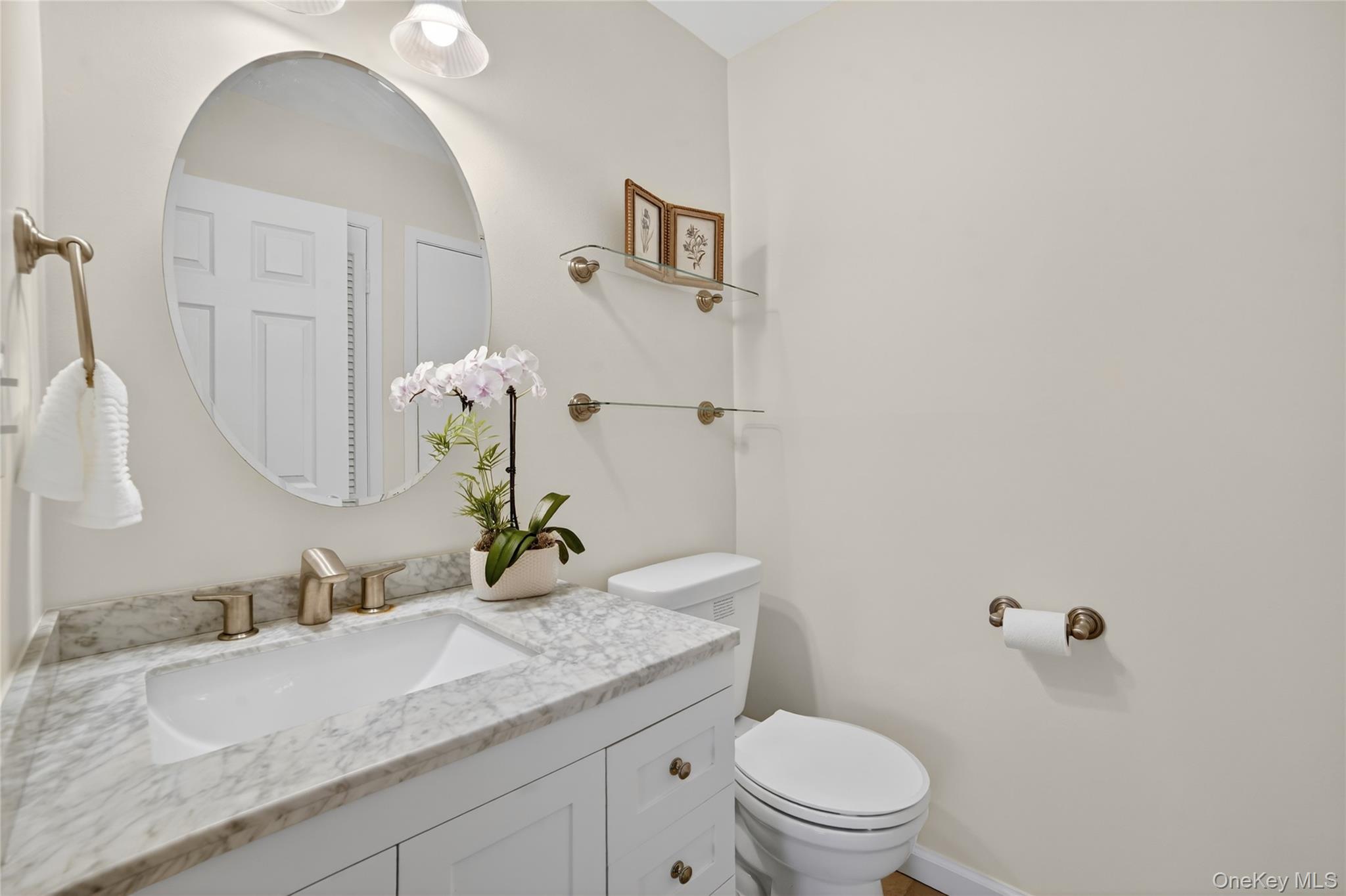 18 Granada Crescent Unit: 14