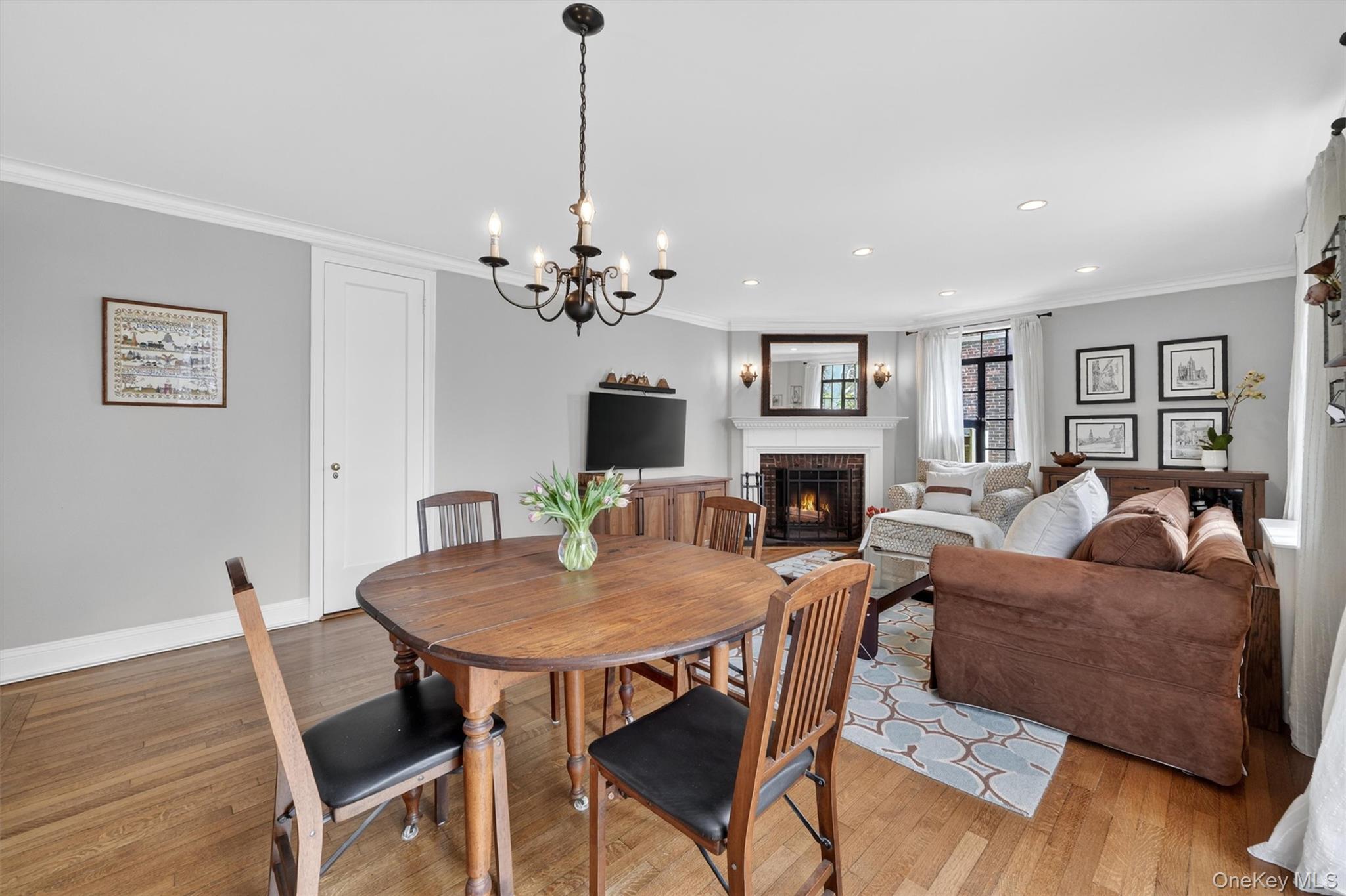 20 N Broadway Unit: O372