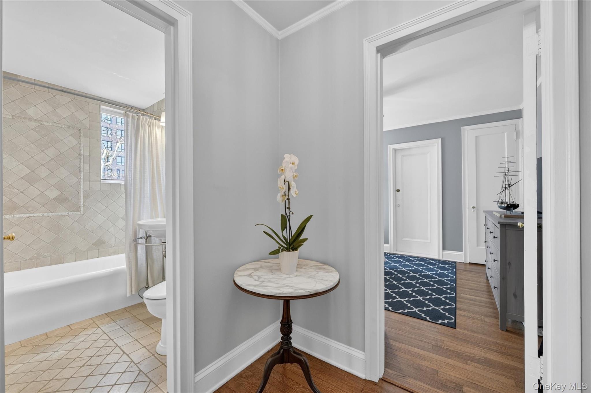 20 N Broadway Unit: O372