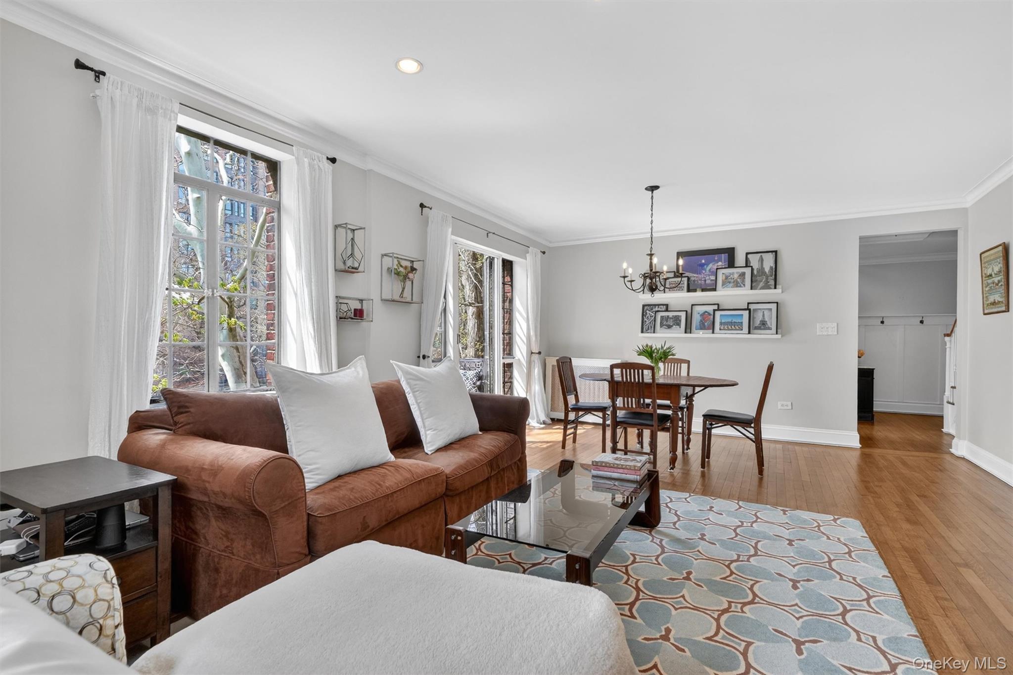 20 N Broadway Unit: O372