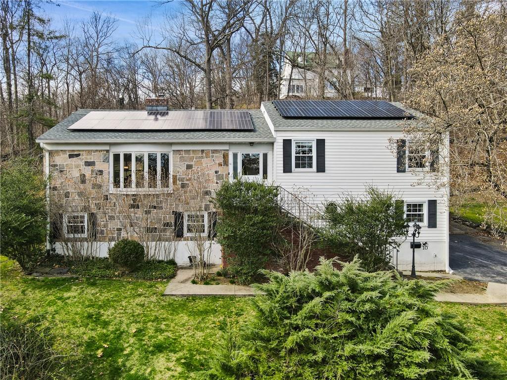 10 Hillcrest View Street