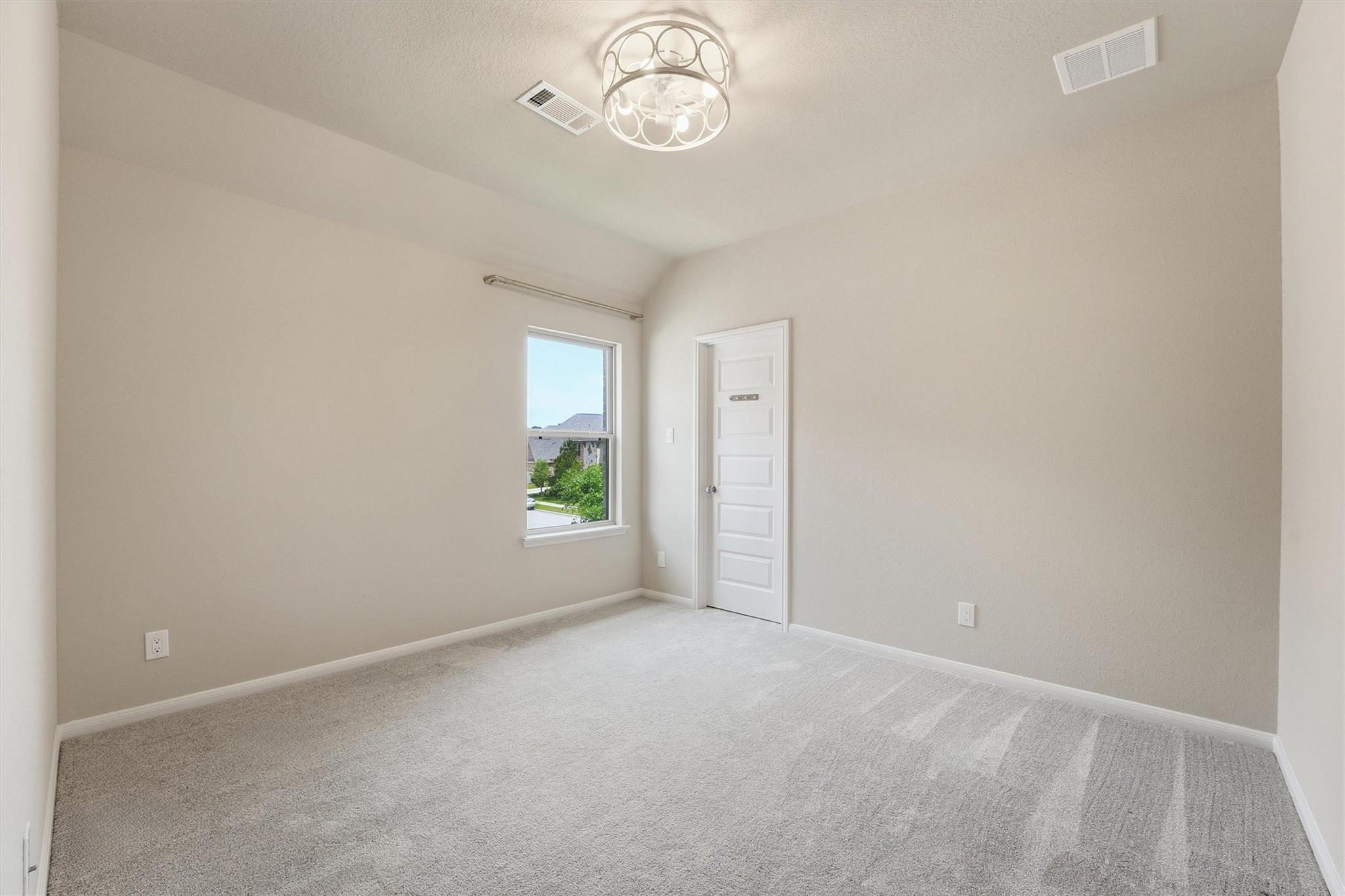 8673 Burdekin Road