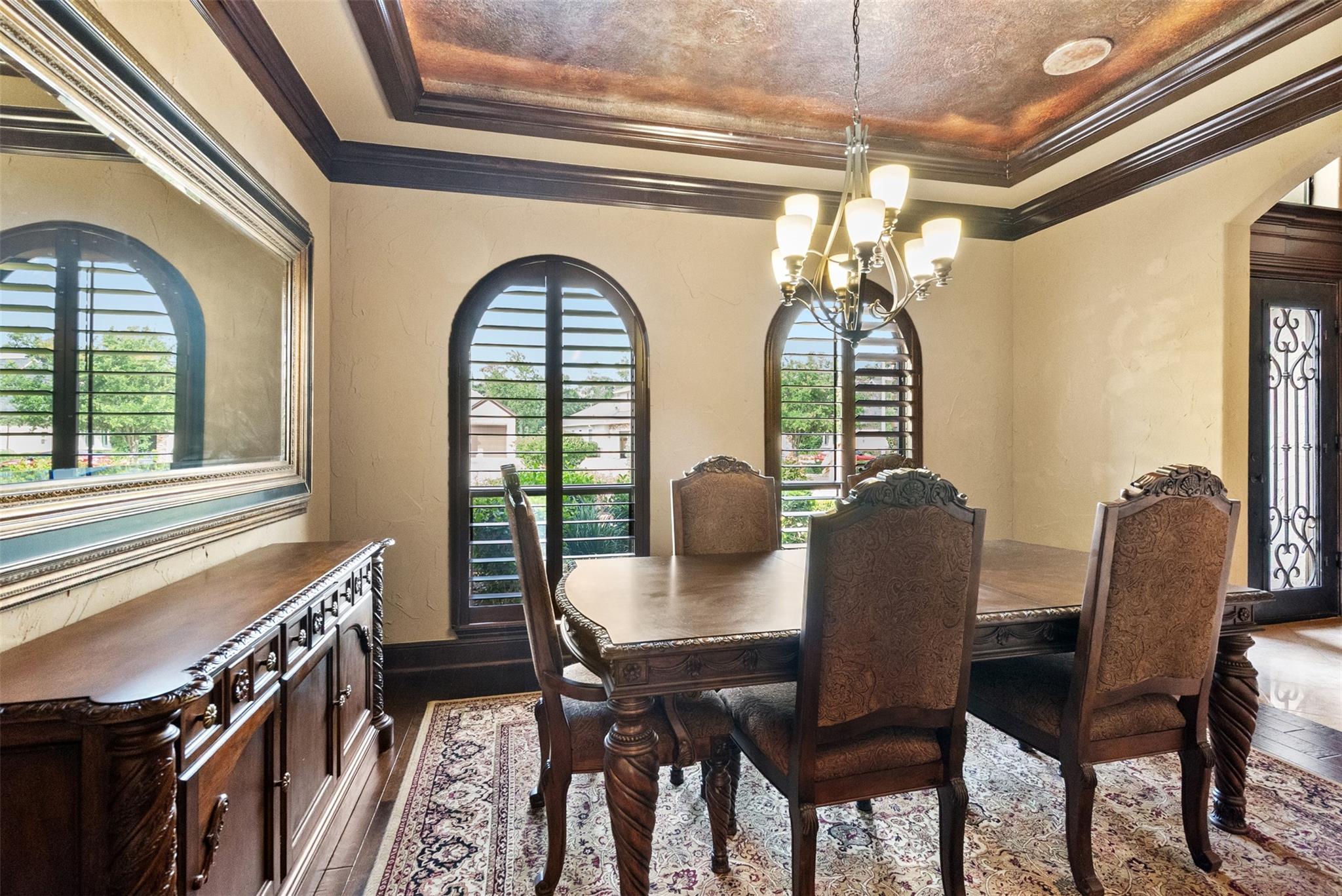 7511 Raes Creek Drive