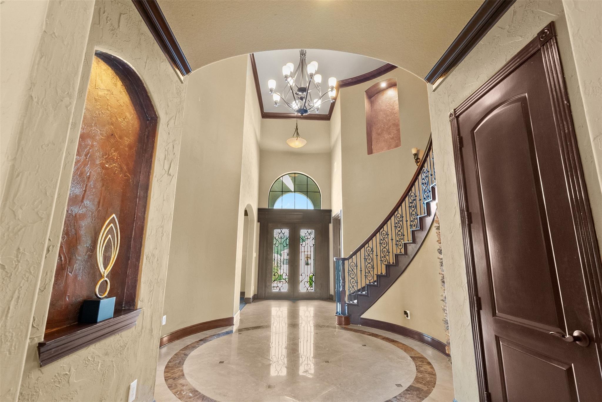 7511 Raes Creek Drive