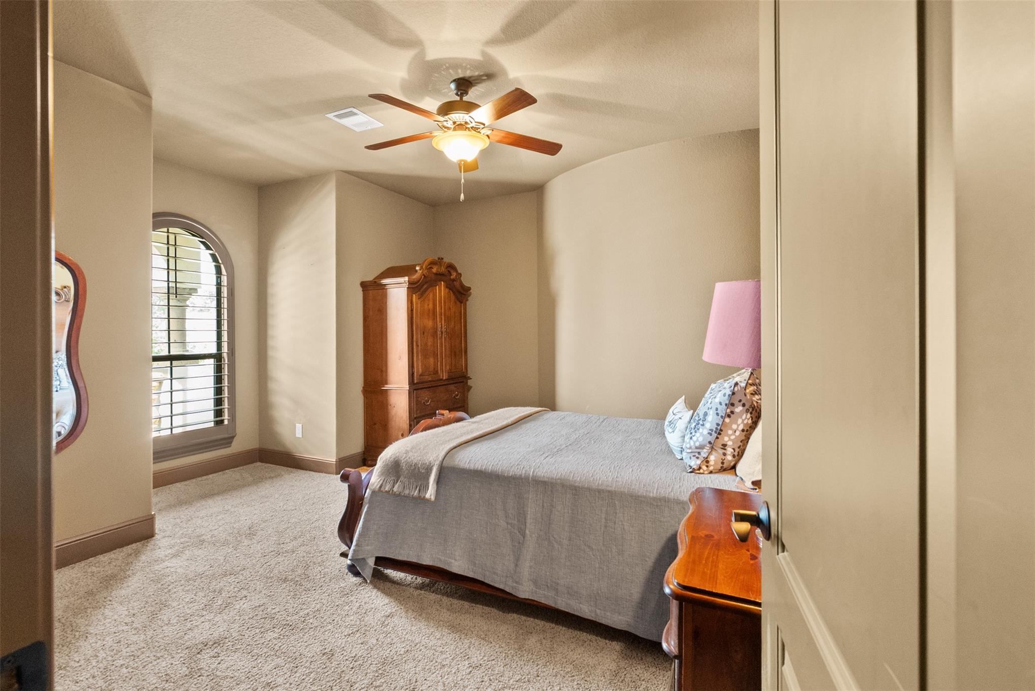 7511 Raes Creek Drive
