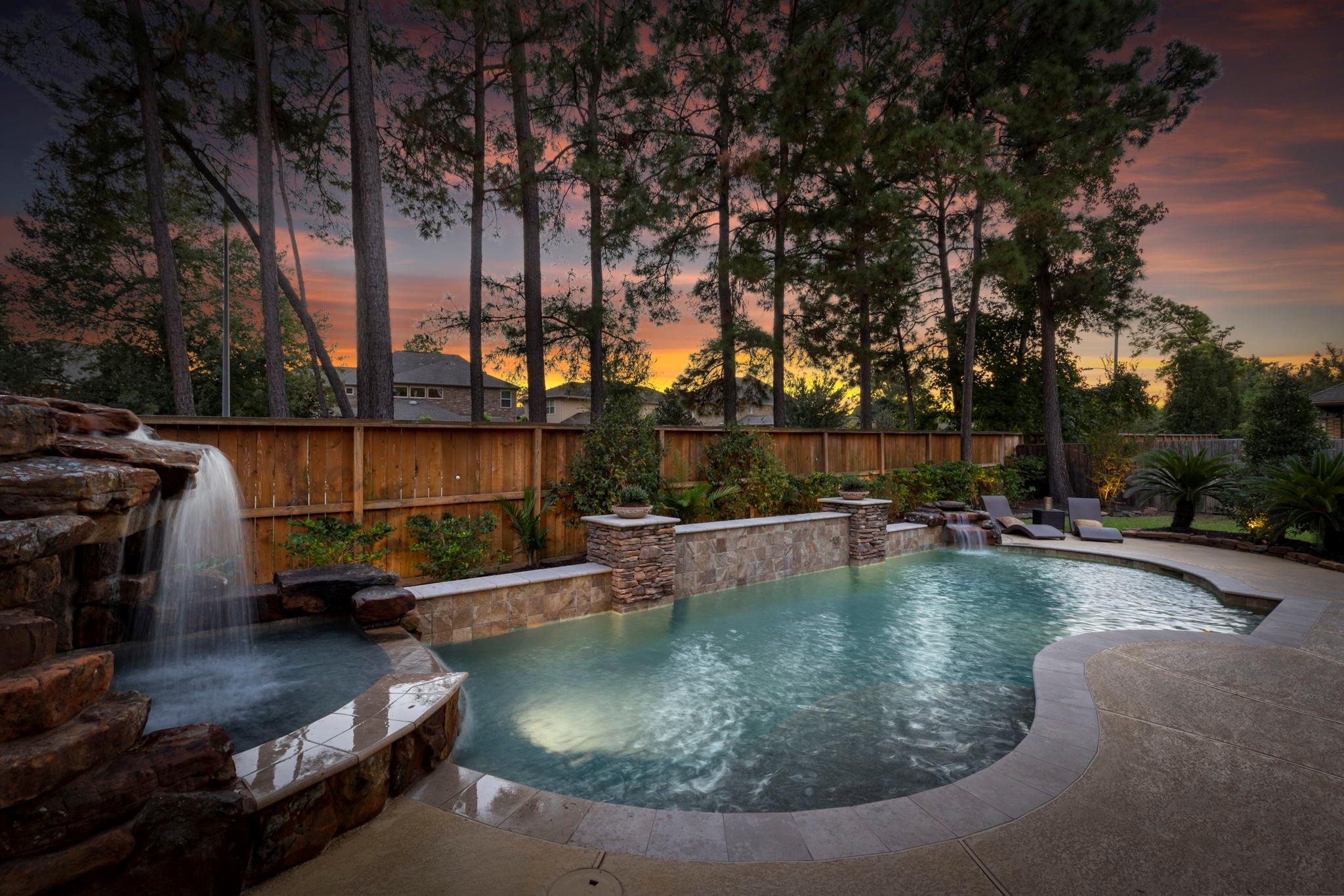 7511 Raes Creek Drive