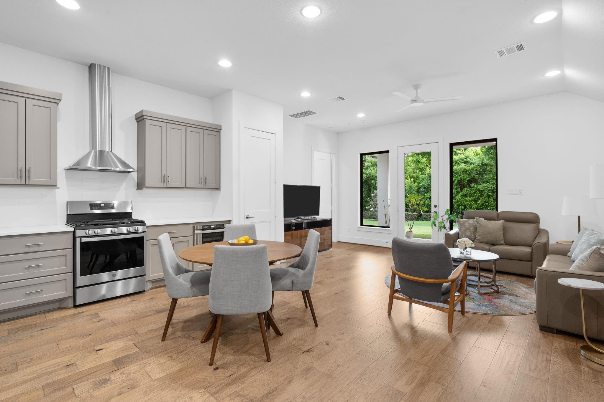 9218 Fox Bend Lane