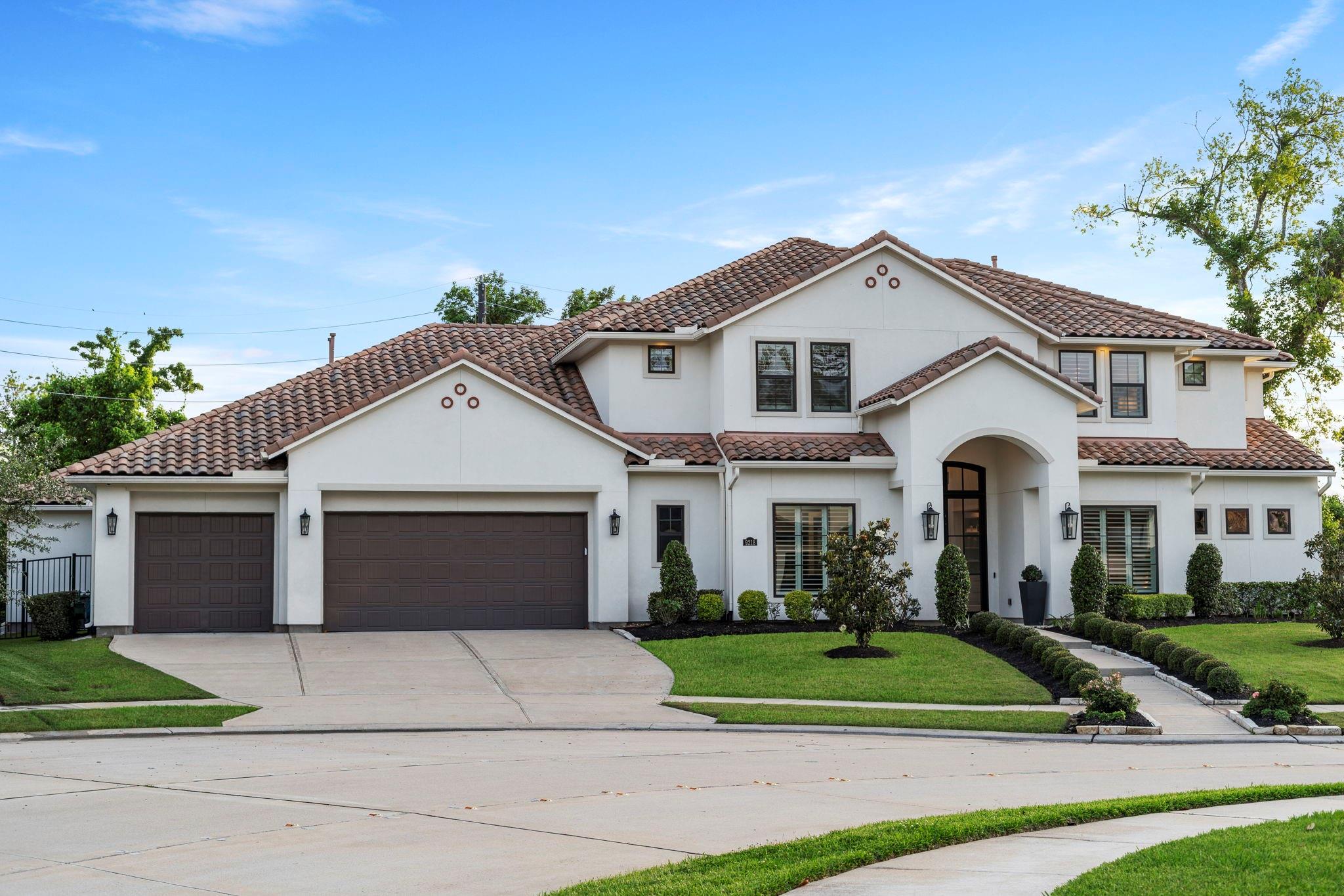 9218 Fox Bend Lane