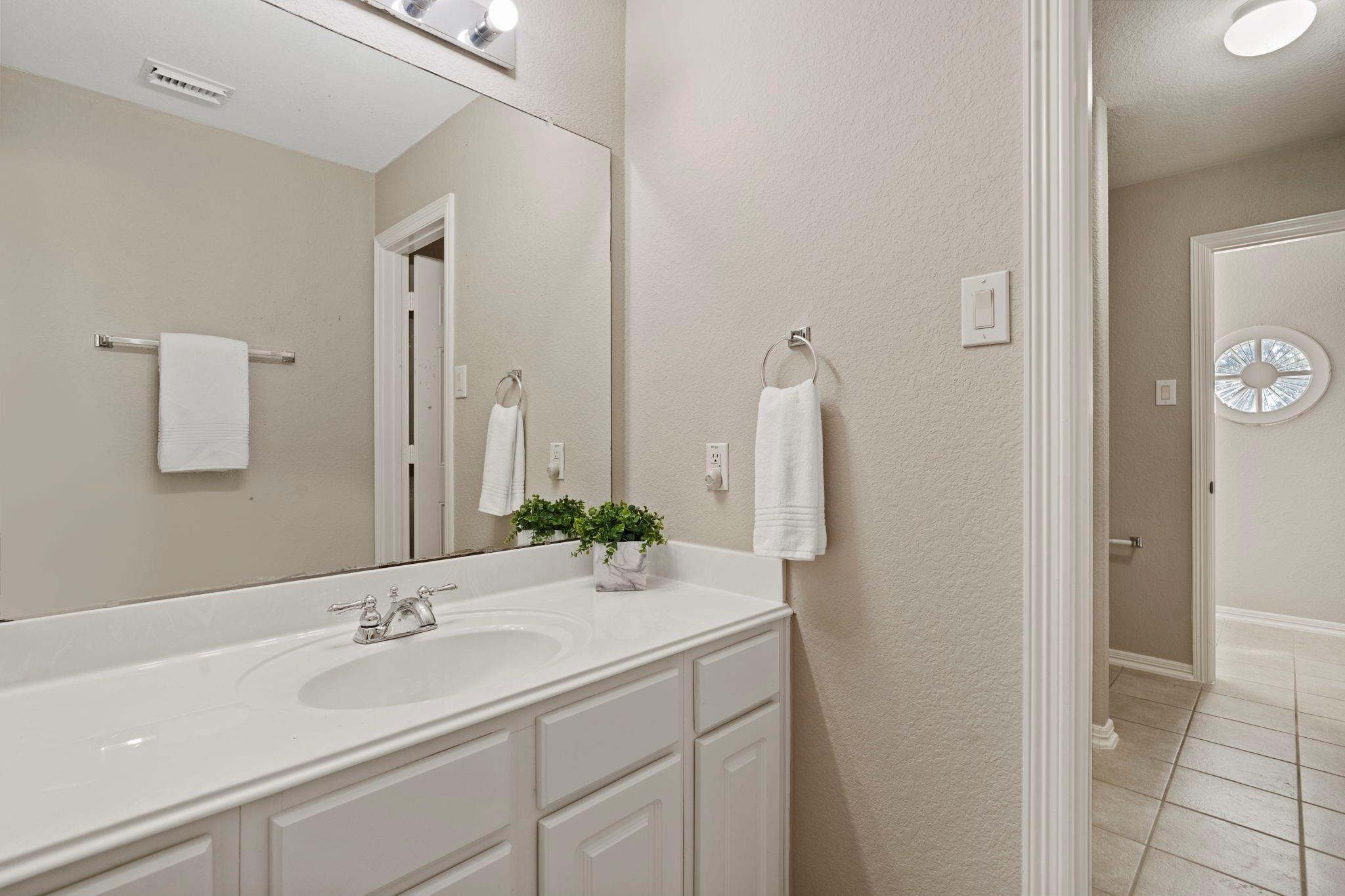 4502 Creek Point Lane