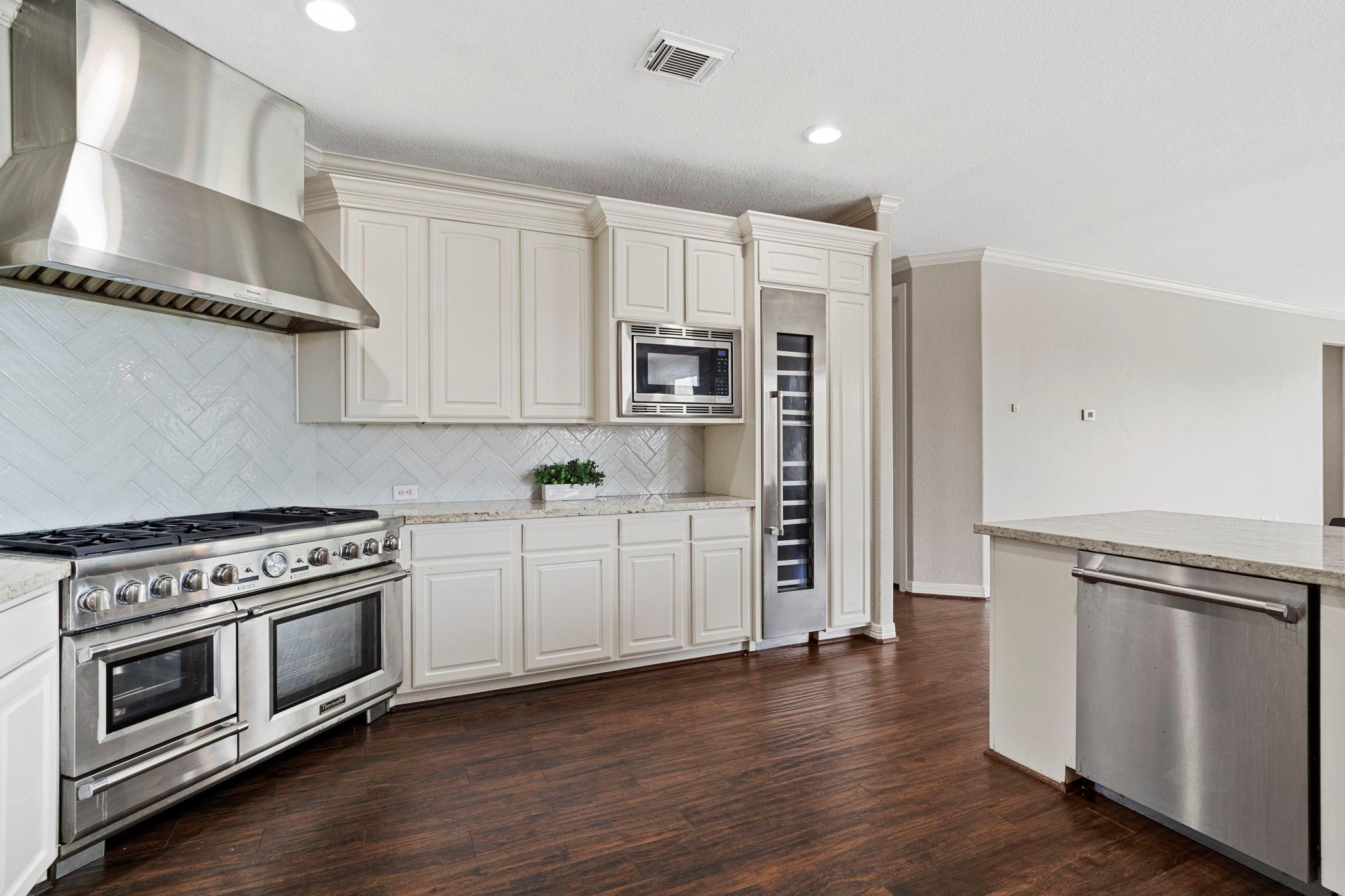 4502 Creek Point Lane