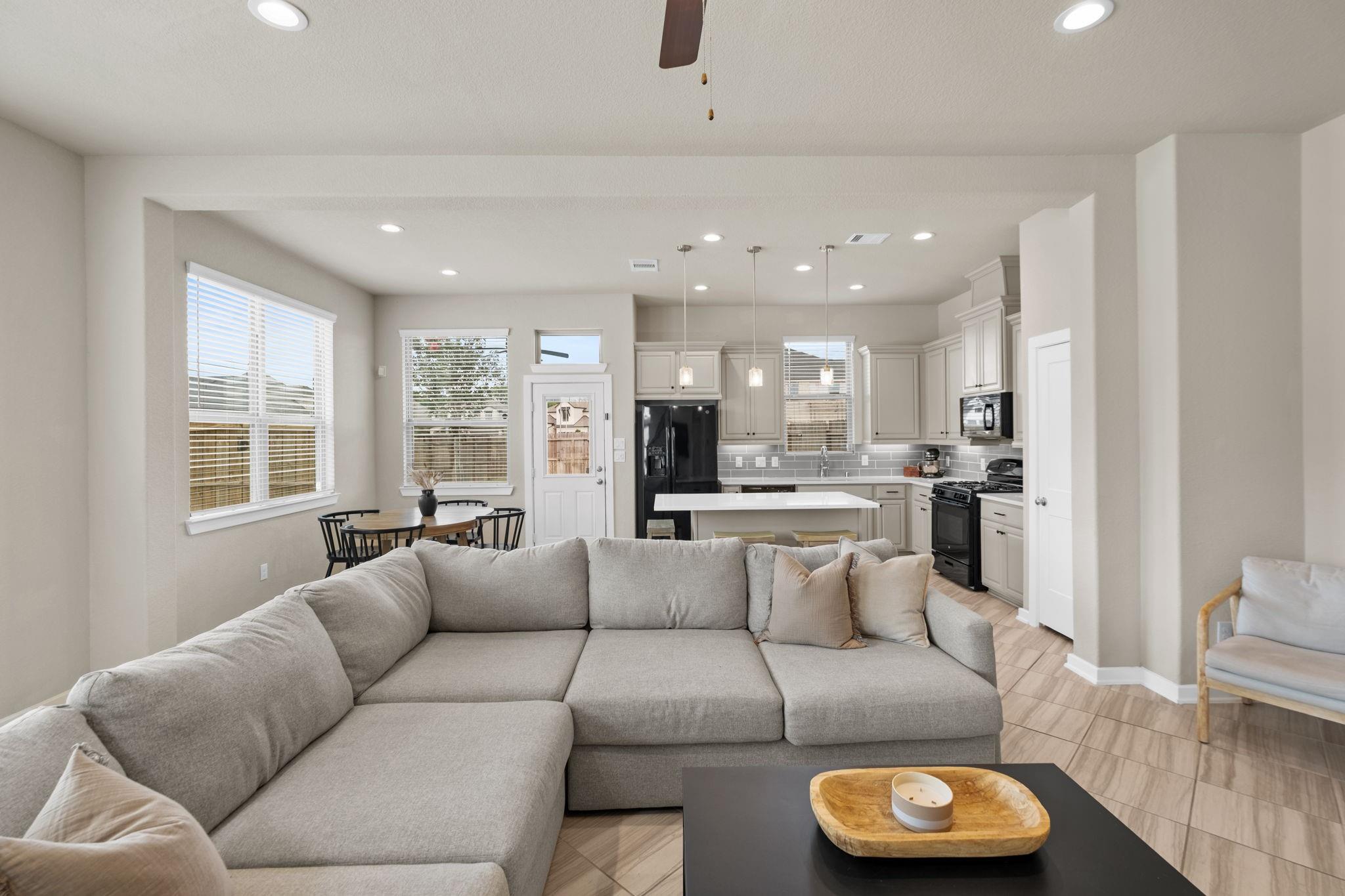 8614 Azalea Crossing Court