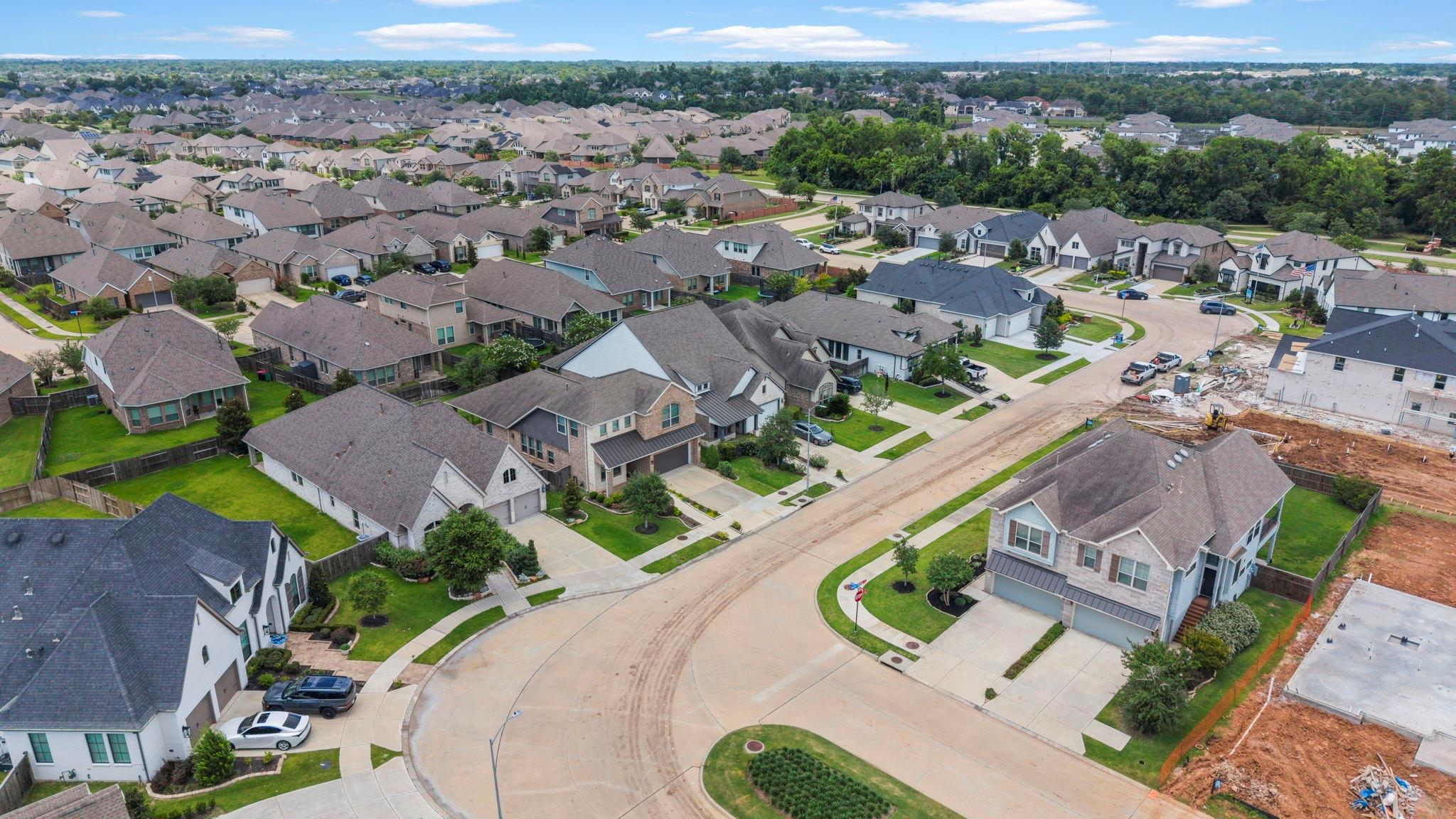 8614 Azalea Crossing Court