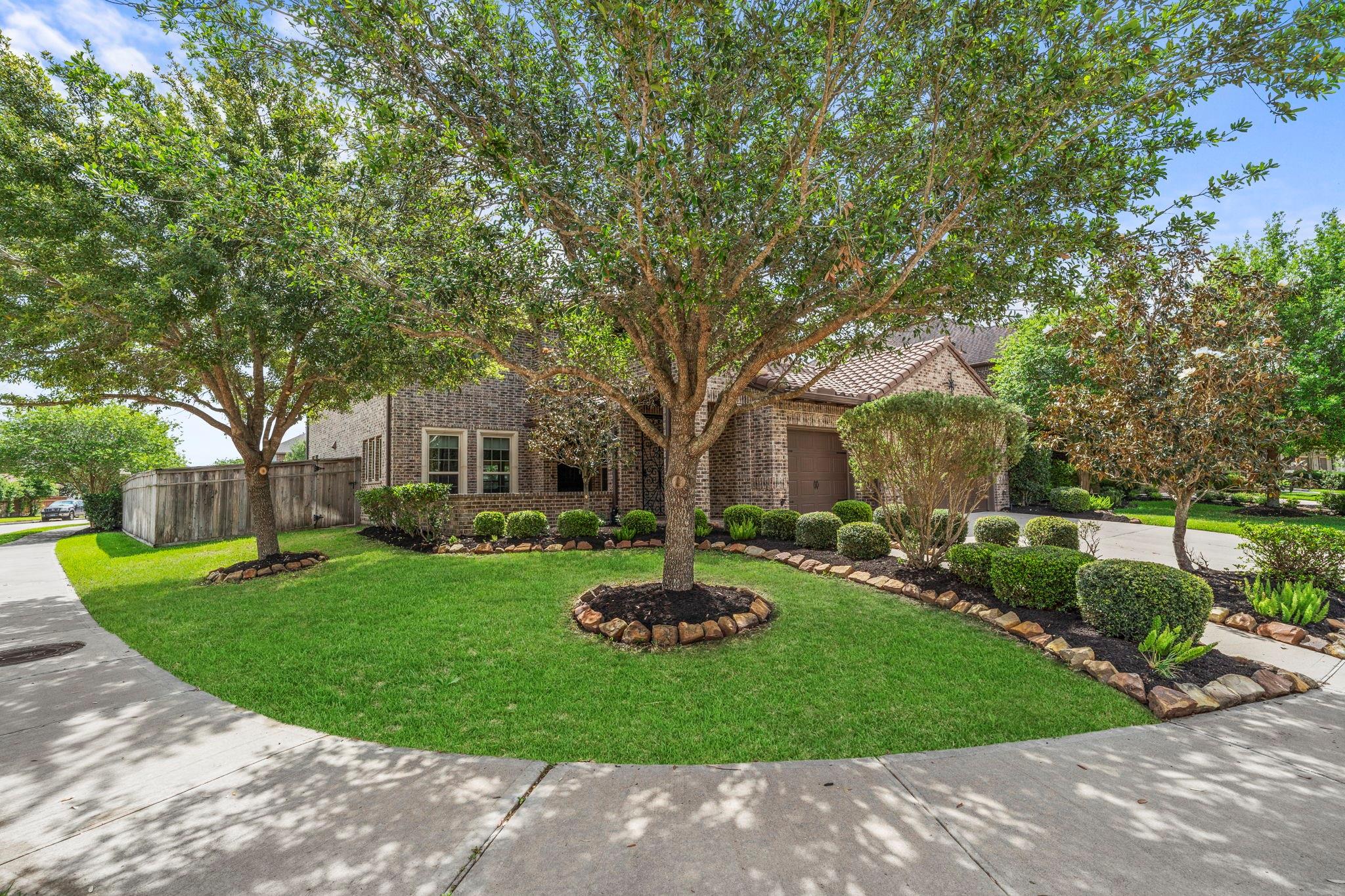 2618 Lazy Vine Lane