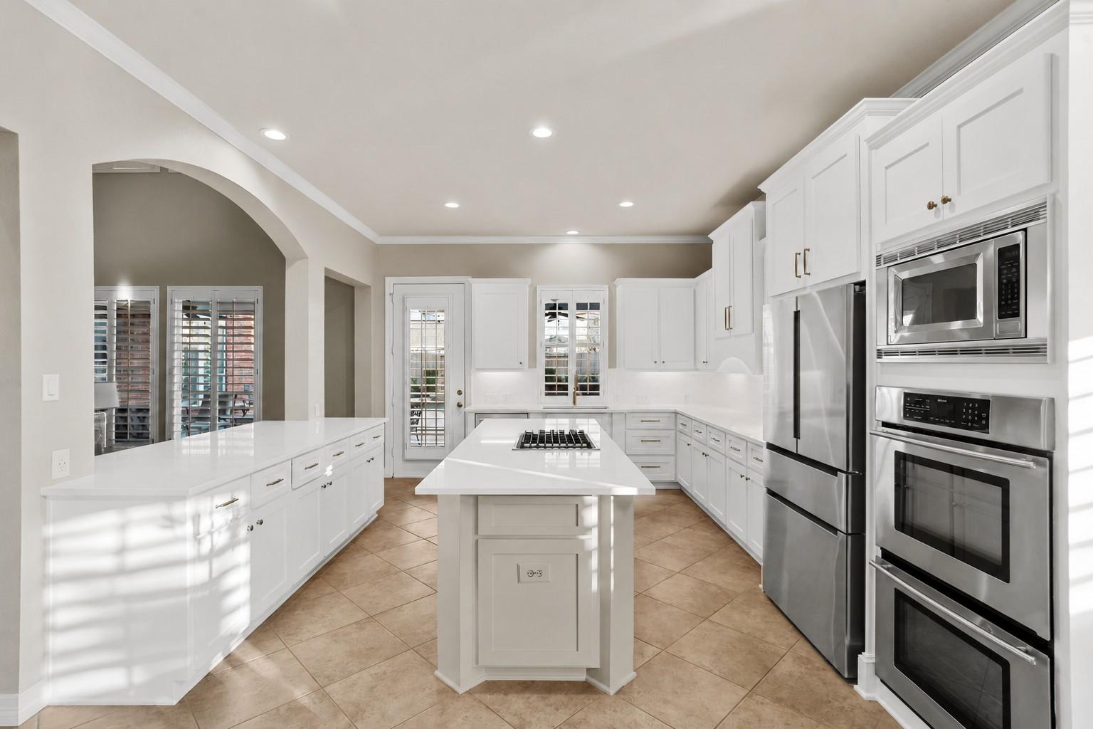 2822 Taylorcrest
