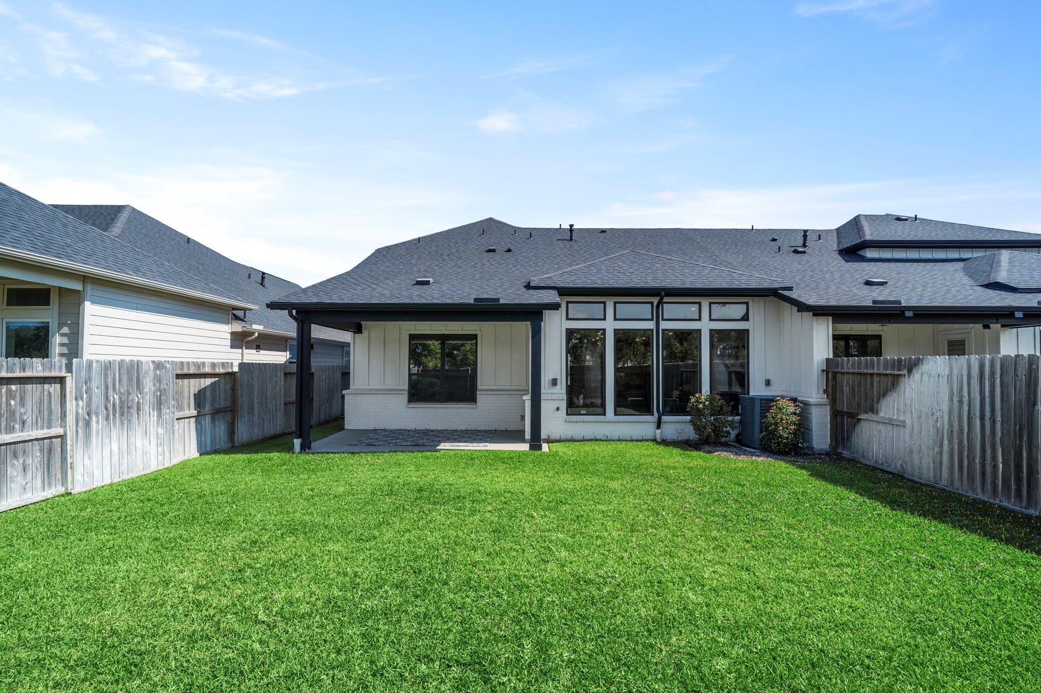 10126 Water Harbor Drive, Missouri City