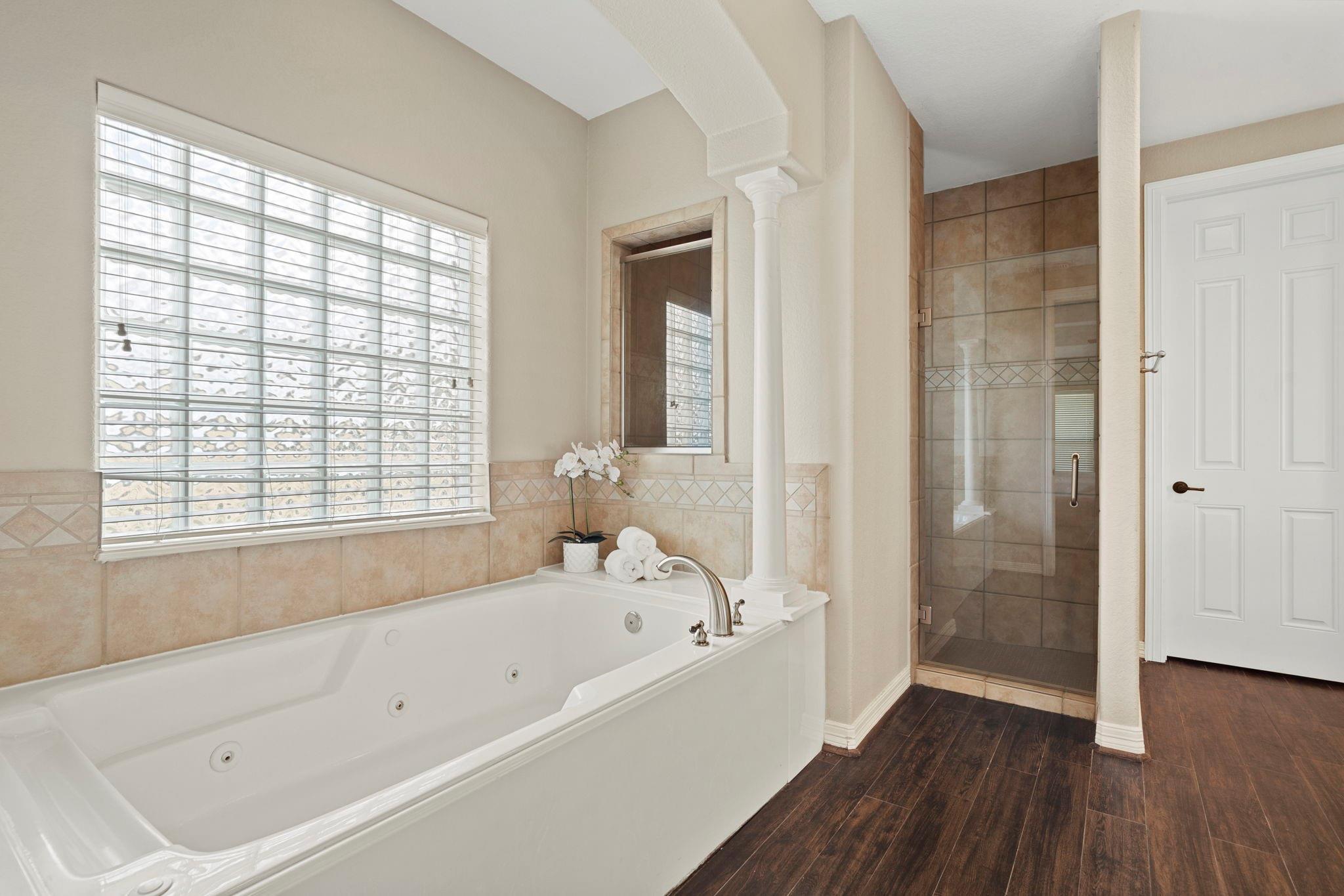 4502 Creek Point Lane