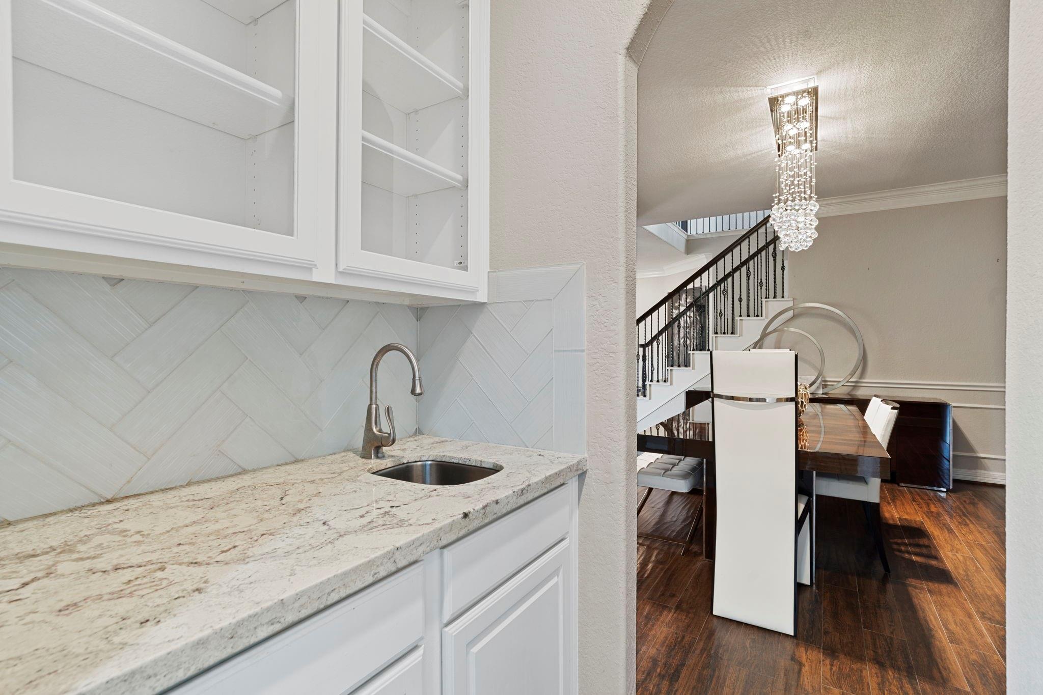 4502 Creek Point Lane