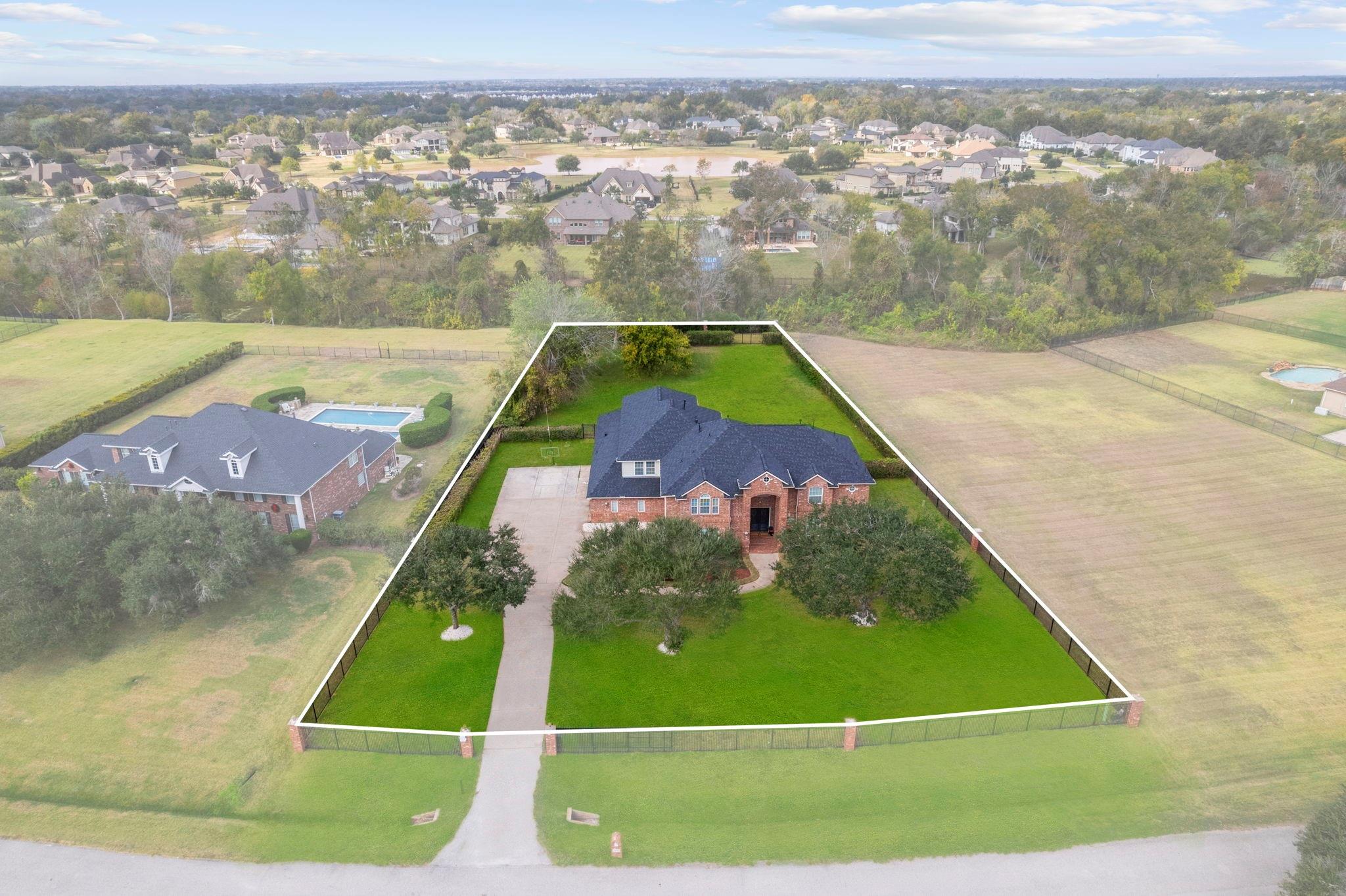 4502 Creek Point Lane