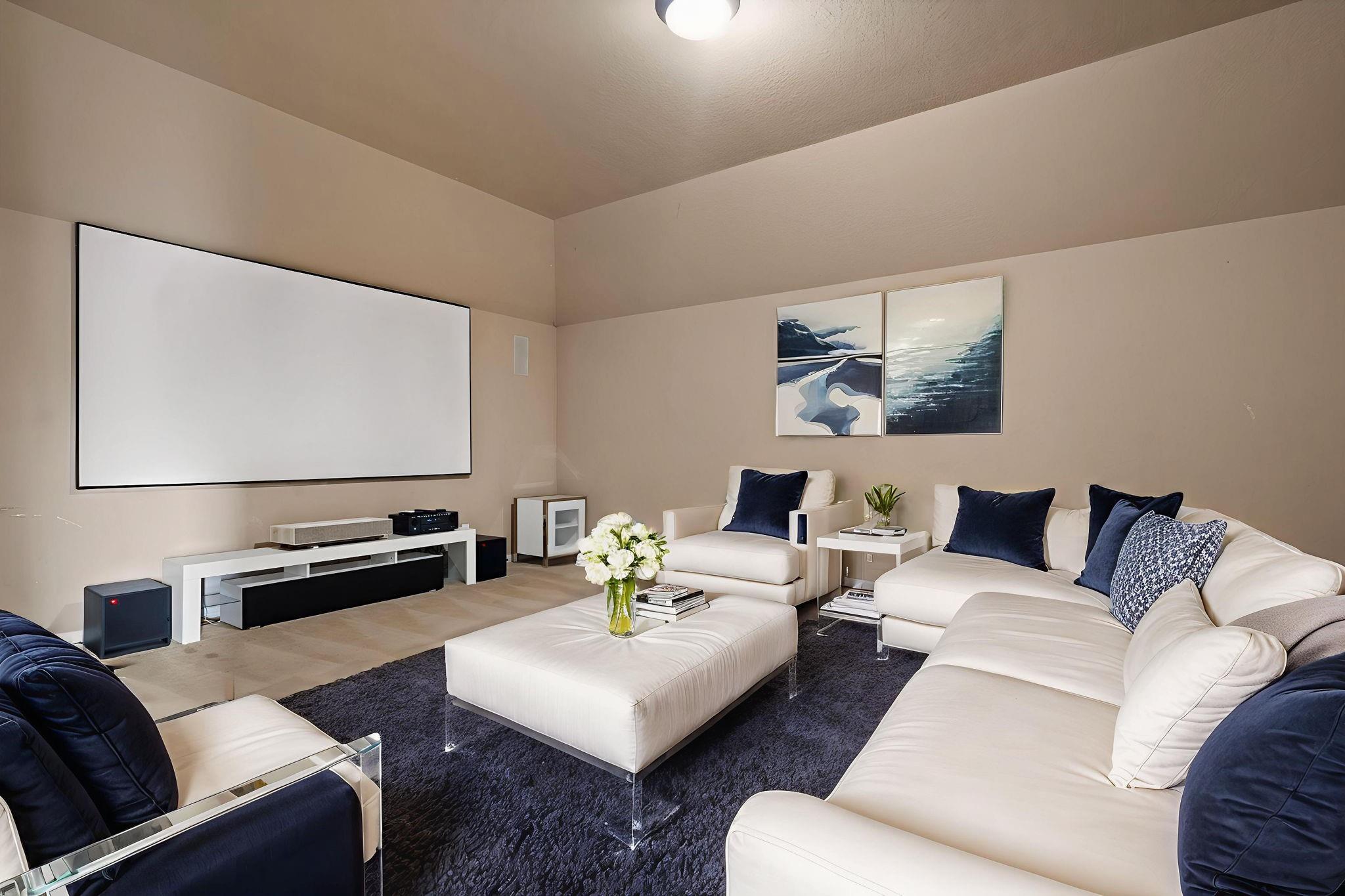 4502 Creek Point Lane