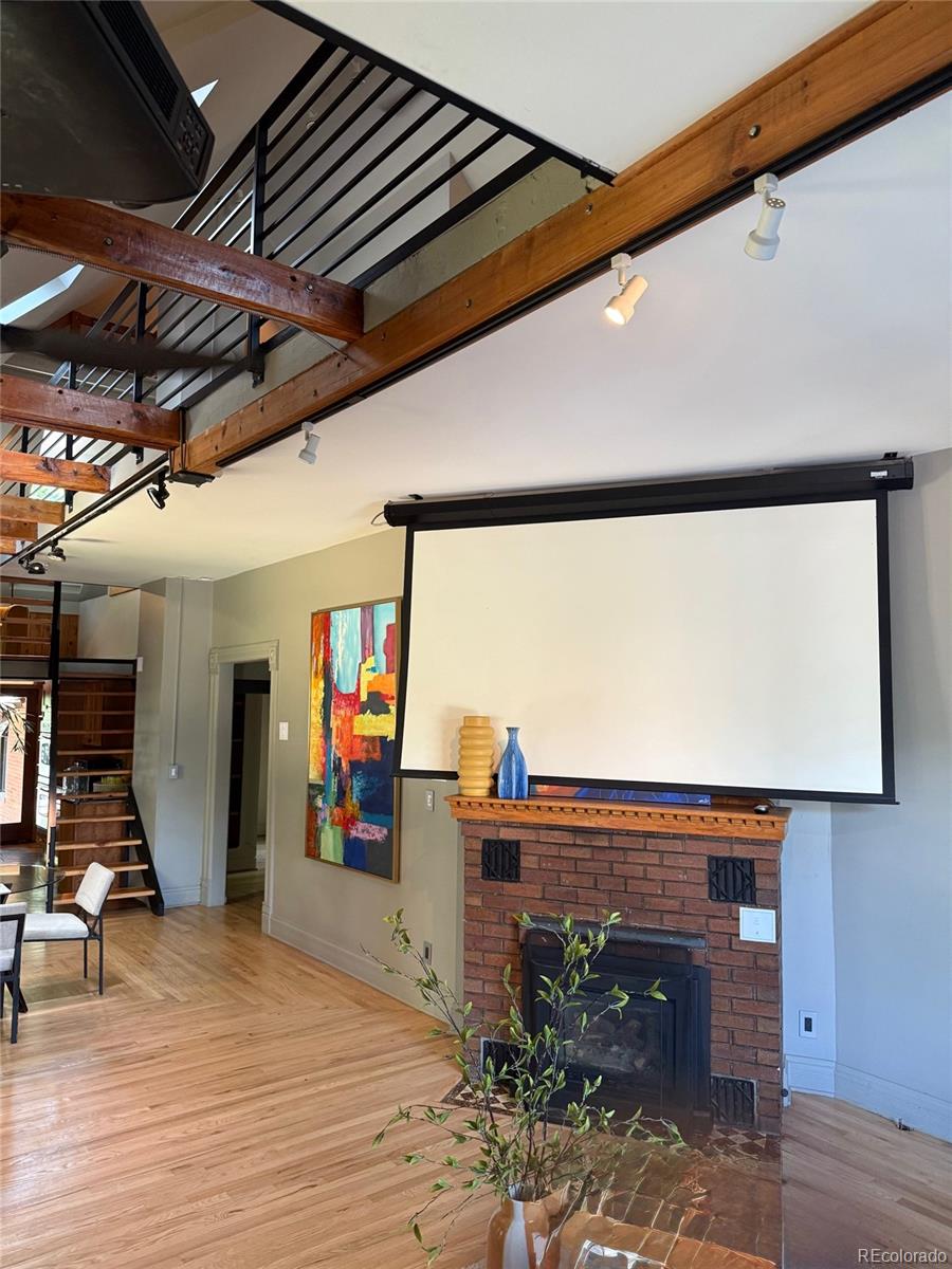 3259 W Hayward Place