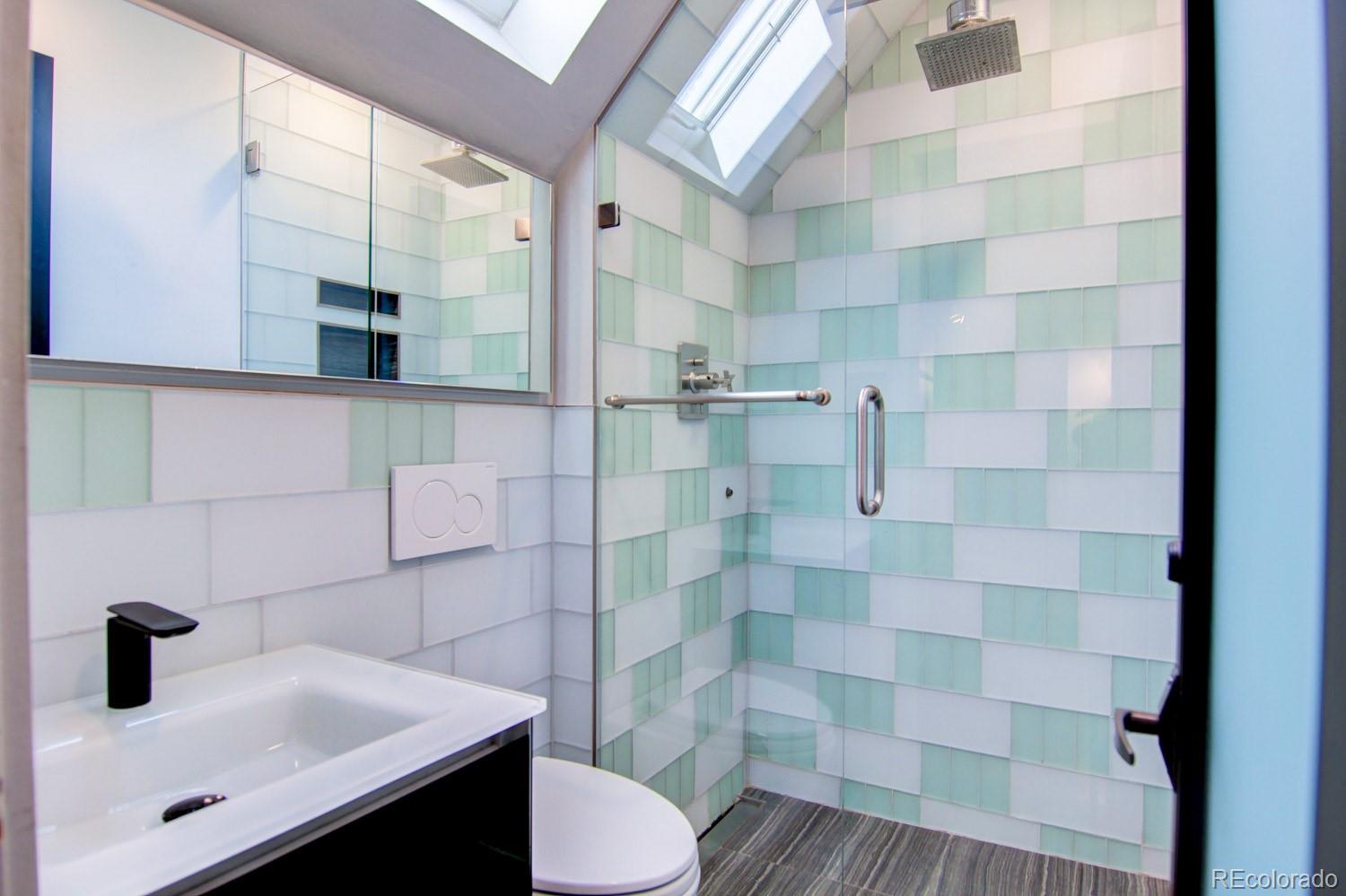3259 W Hayward Place