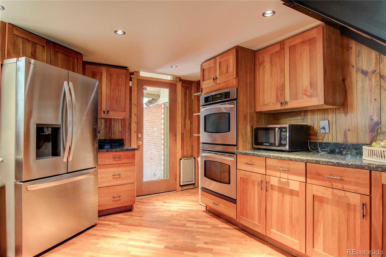 3259 W Hayward Place