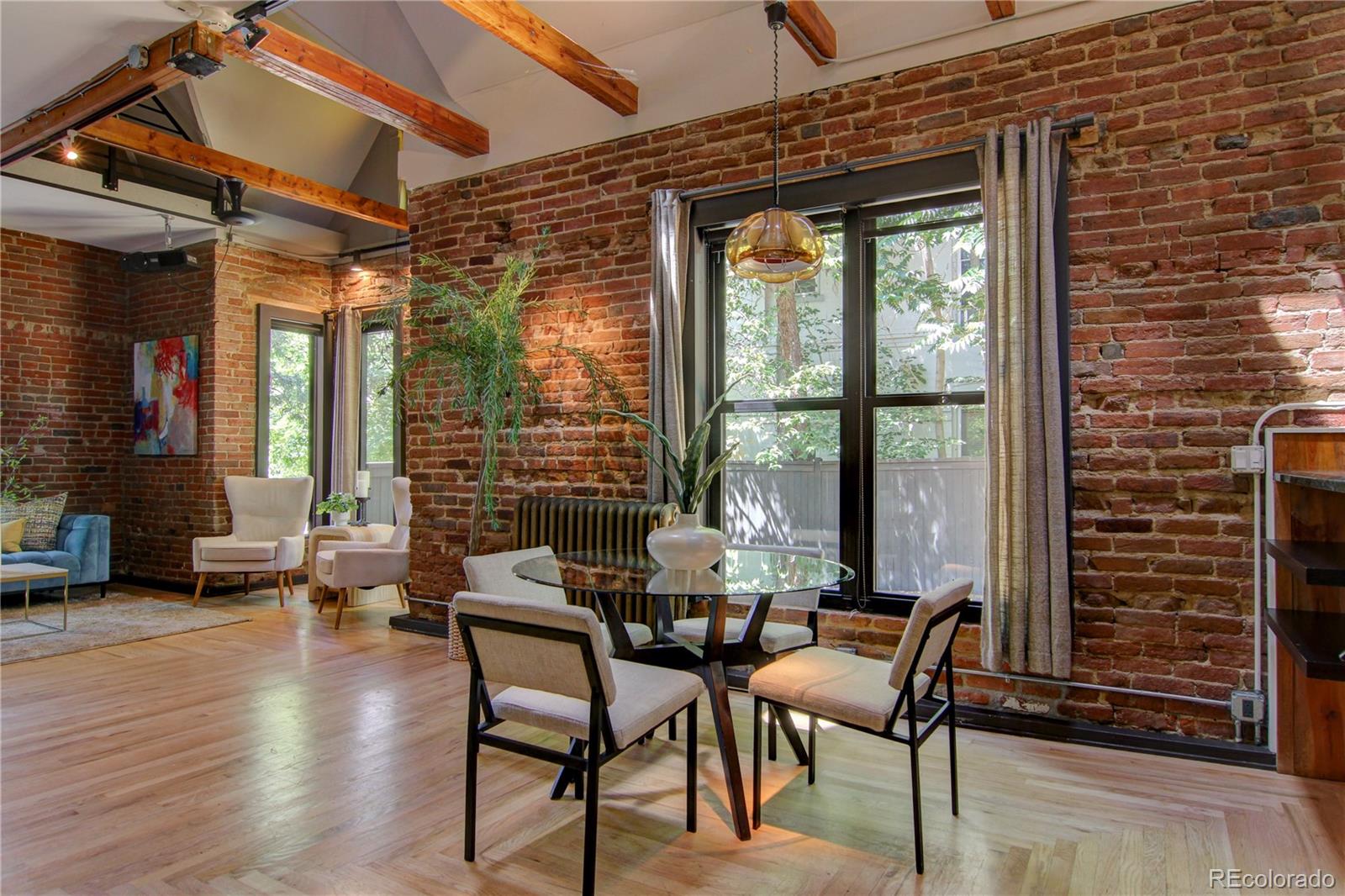 3259 W Hayward Place