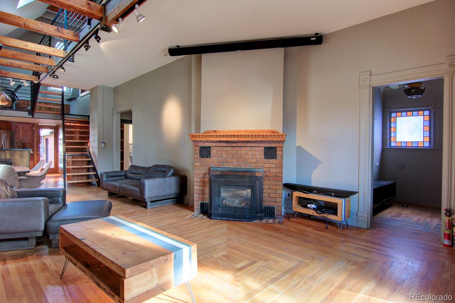3259 W Hayward Place