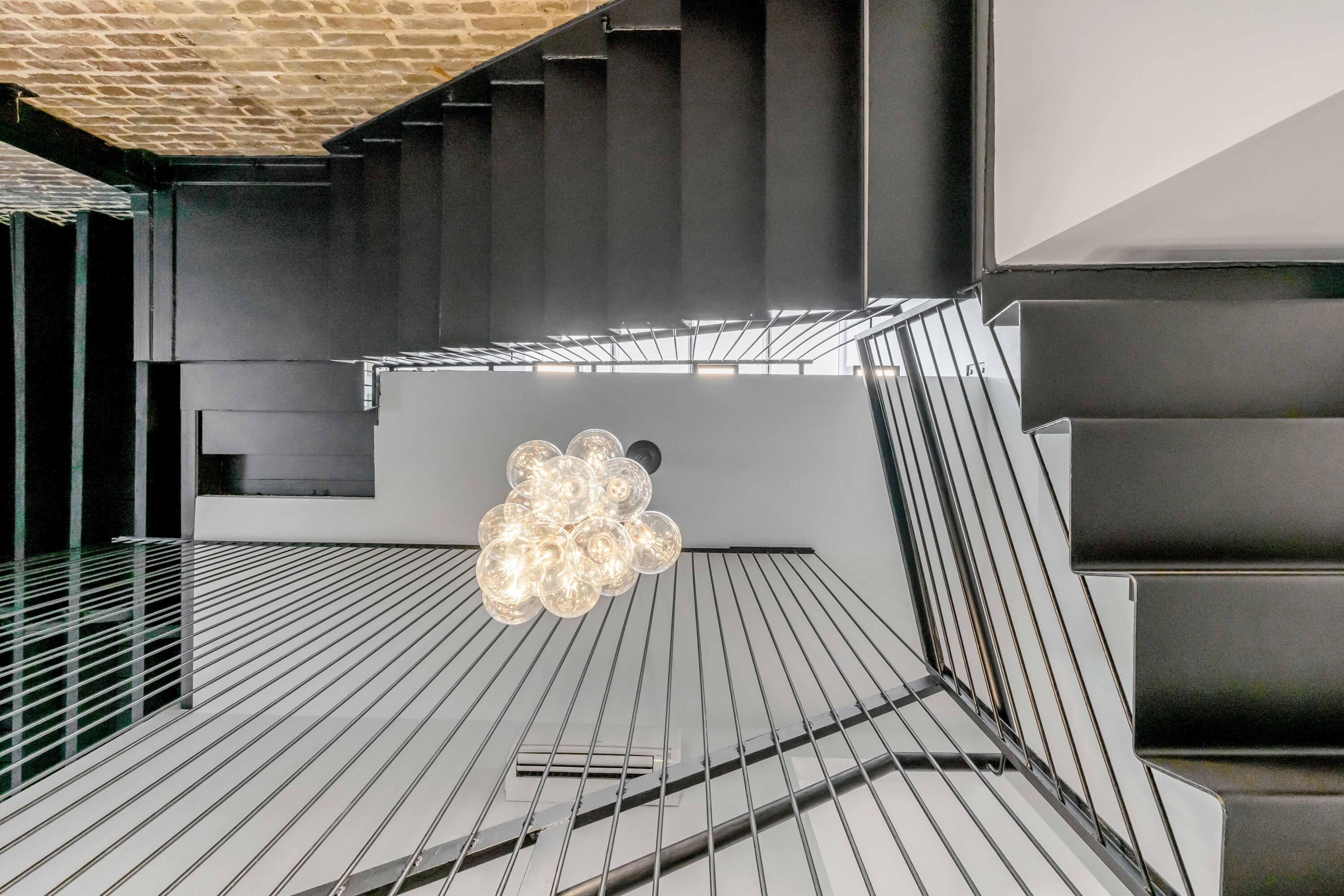 377 King Street # 209