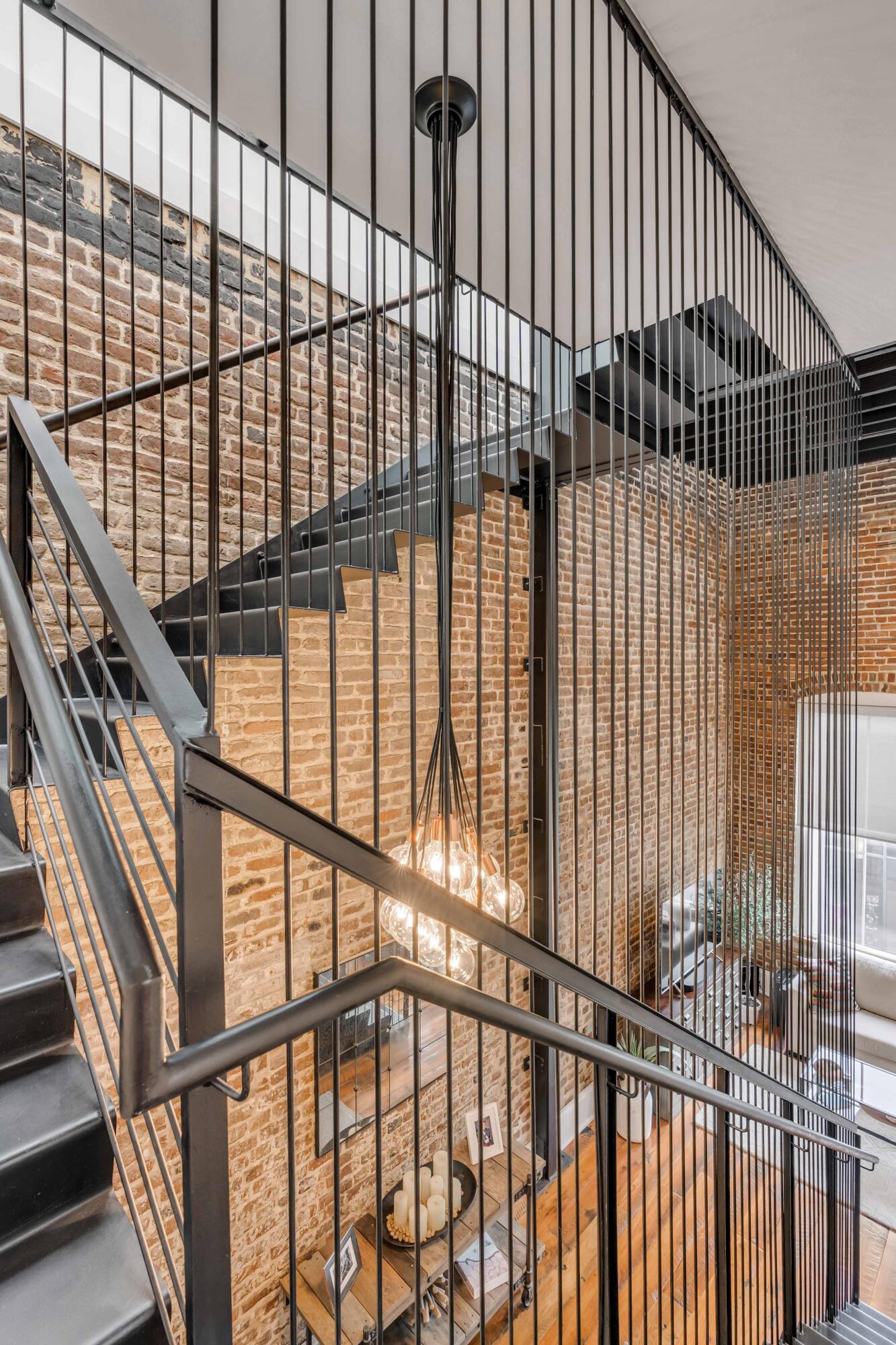 377 King Street # 209