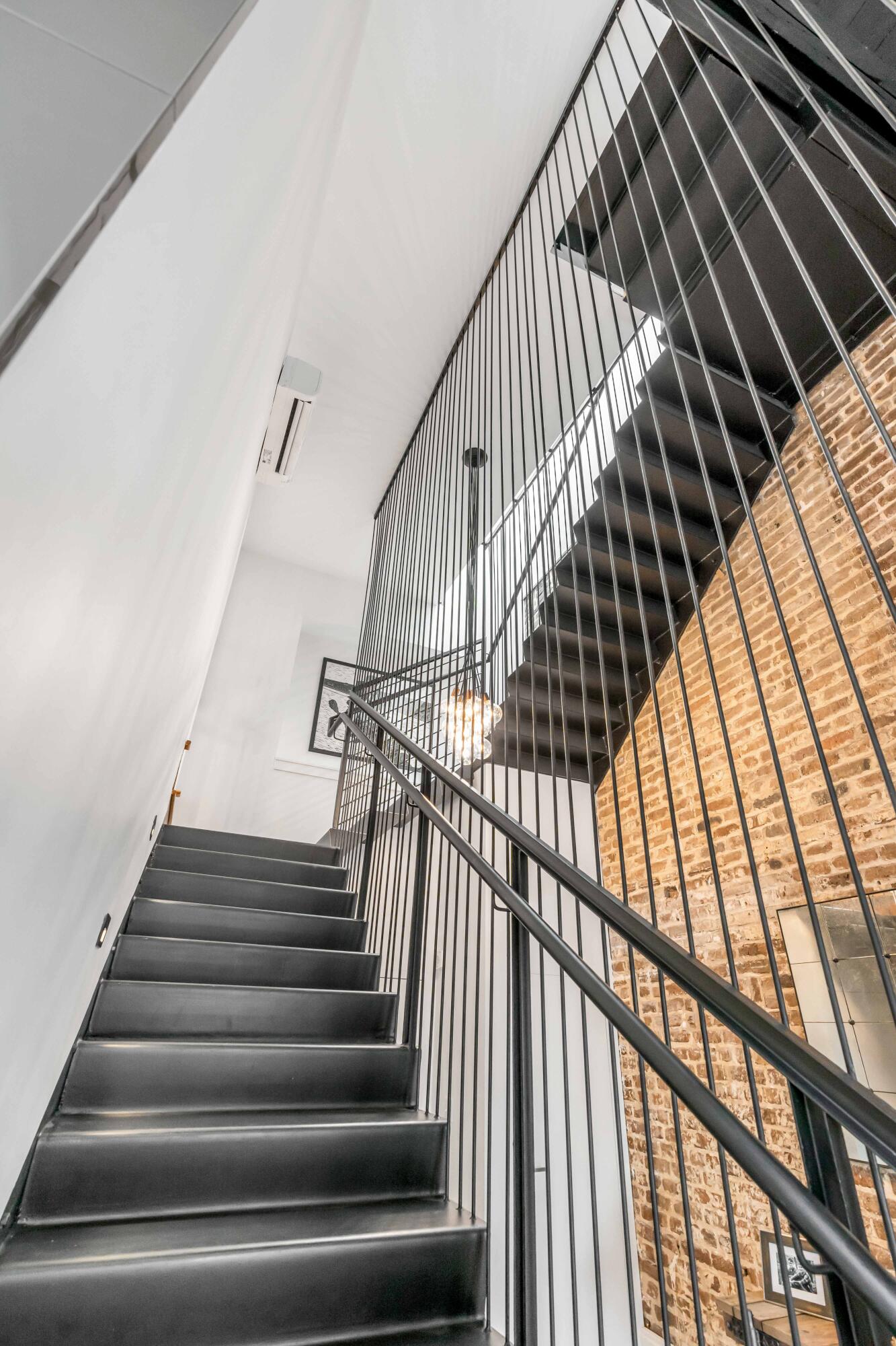 377 King Street # 209