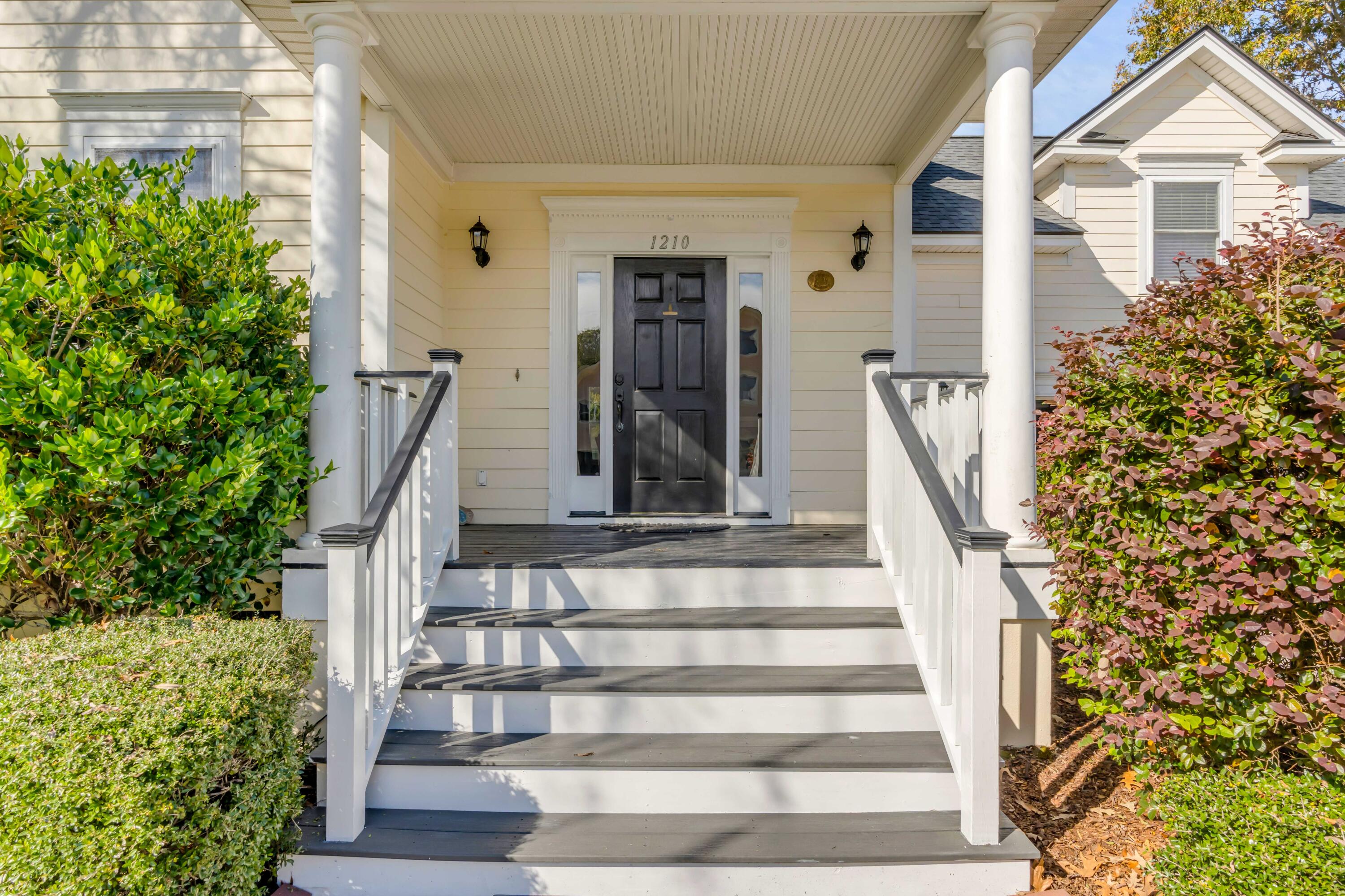 1210 White Tail Path