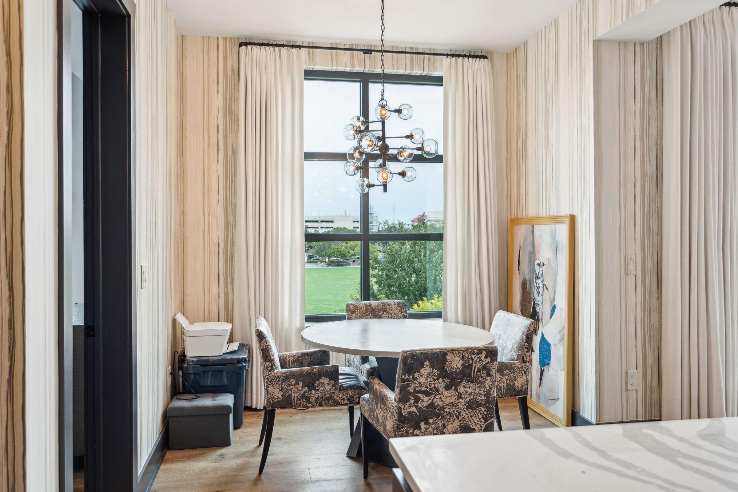 5 Gadsdenboro Street # 315