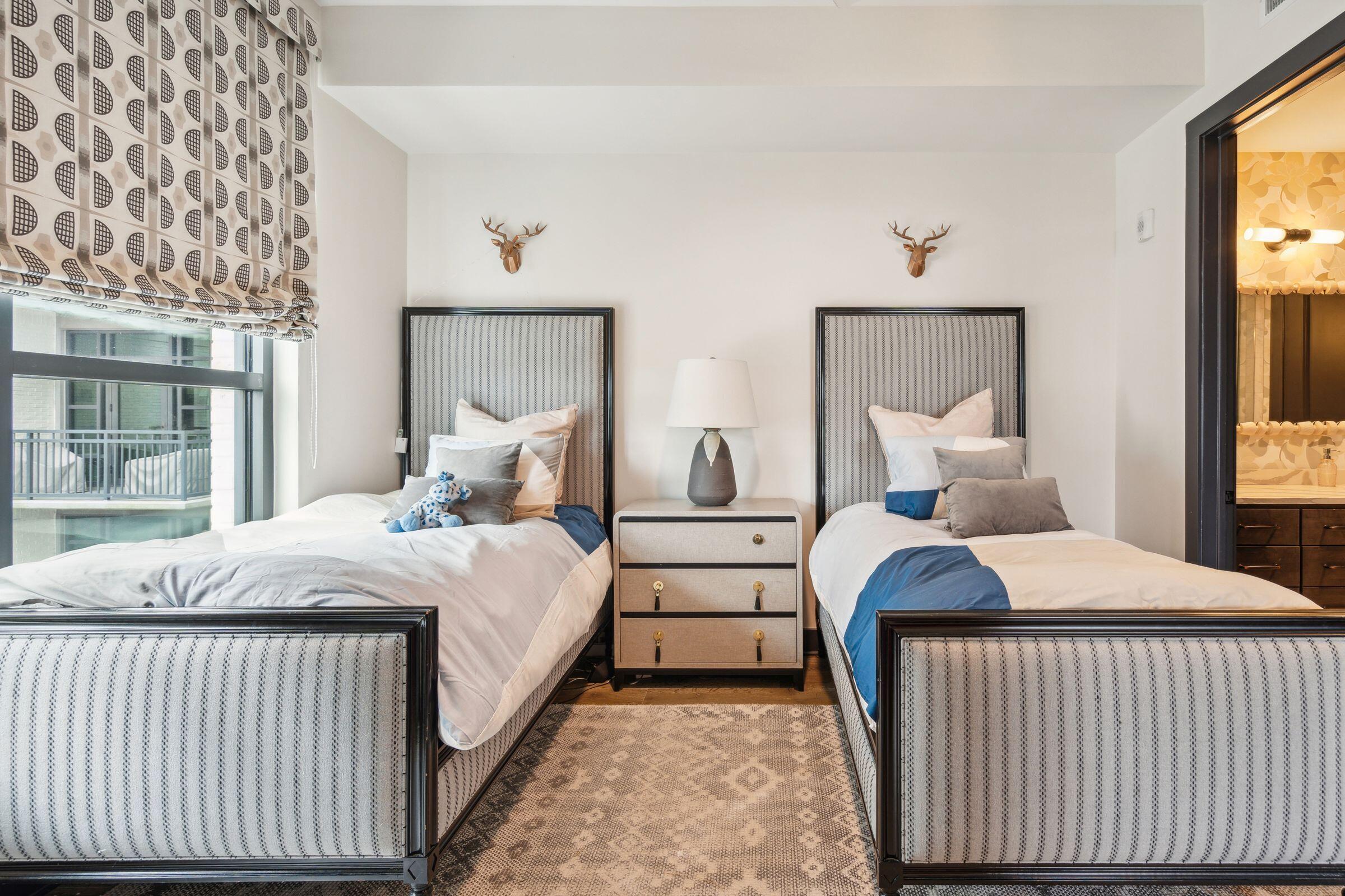 5 Gadsdenboro Street # 315