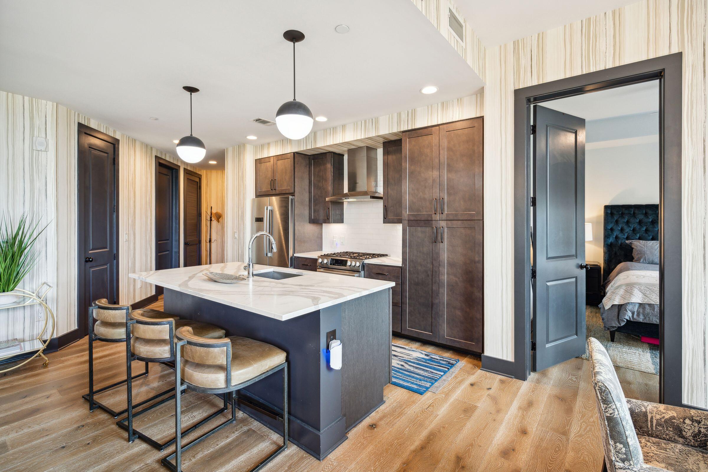 5 Gadsdenboro Street # 315