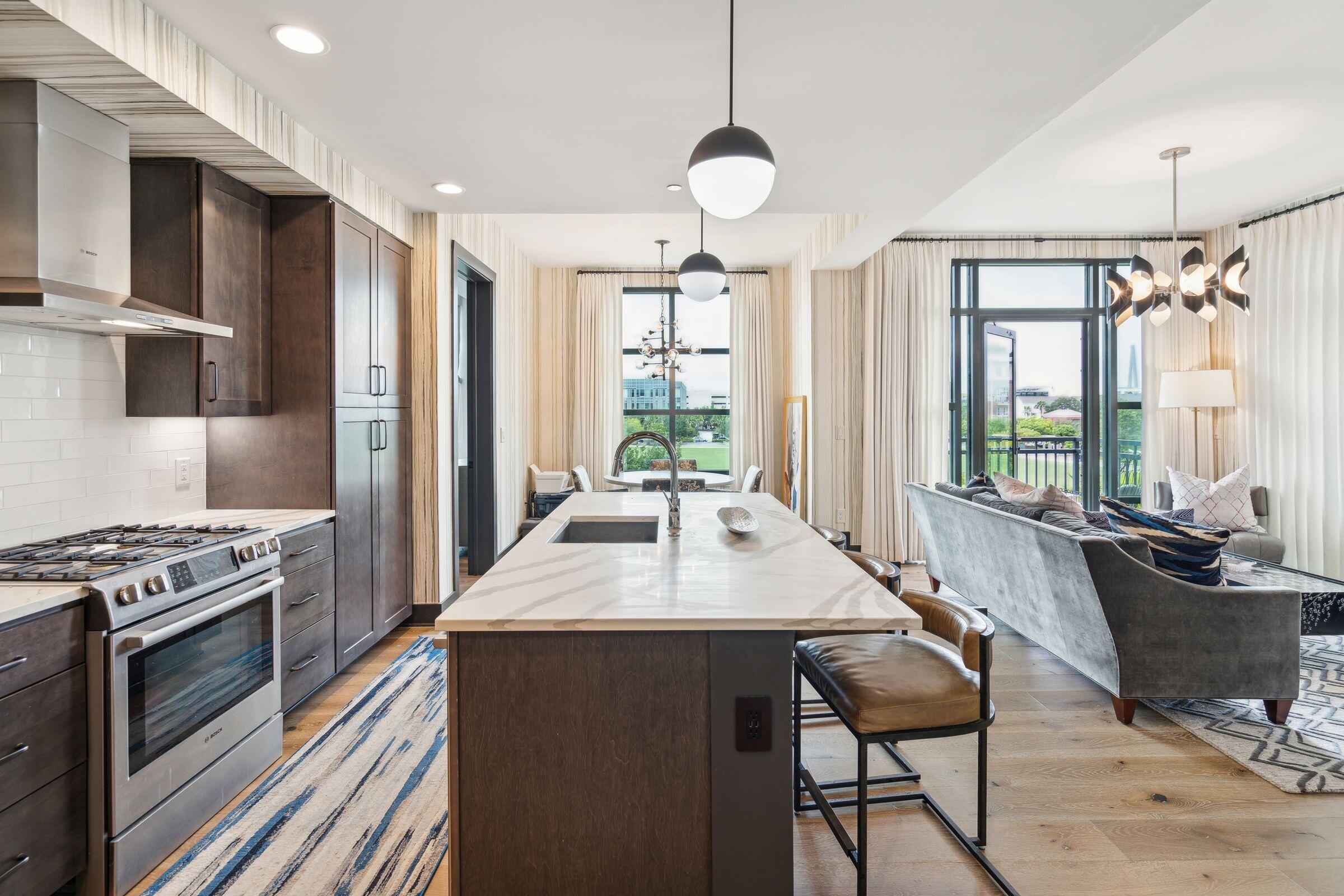 5 Gadsdenboro Street # 315