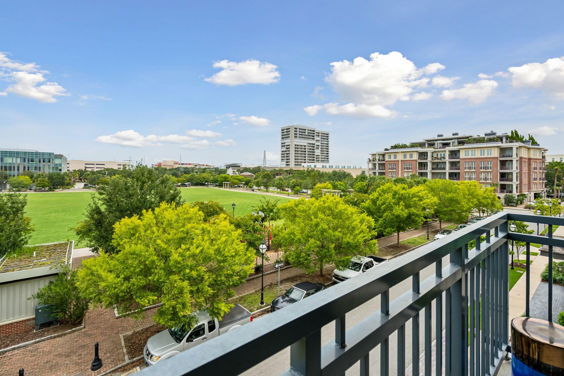 5 Gadsdenboro Street # 315