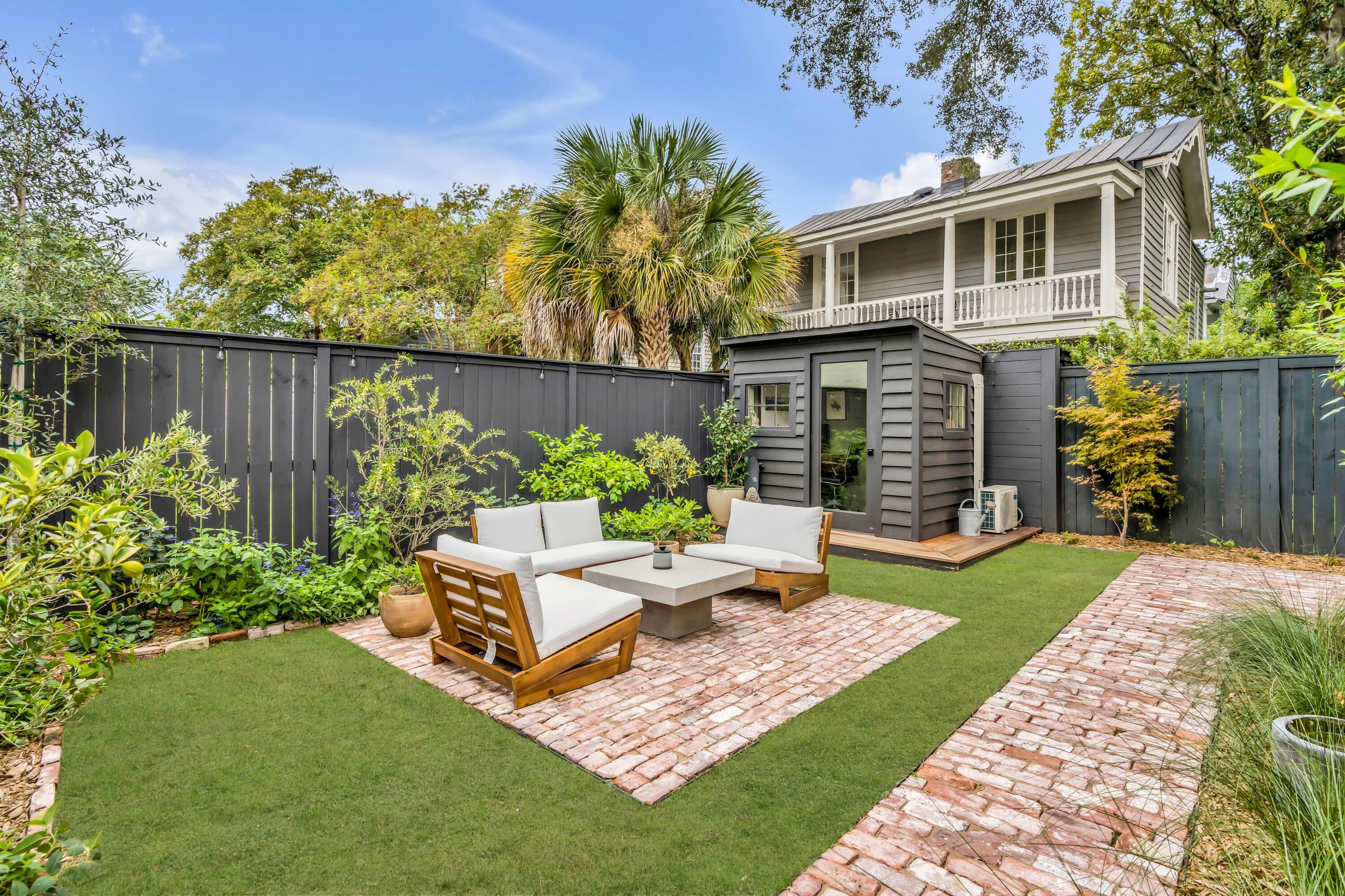 9 Franklin Street Unit: E